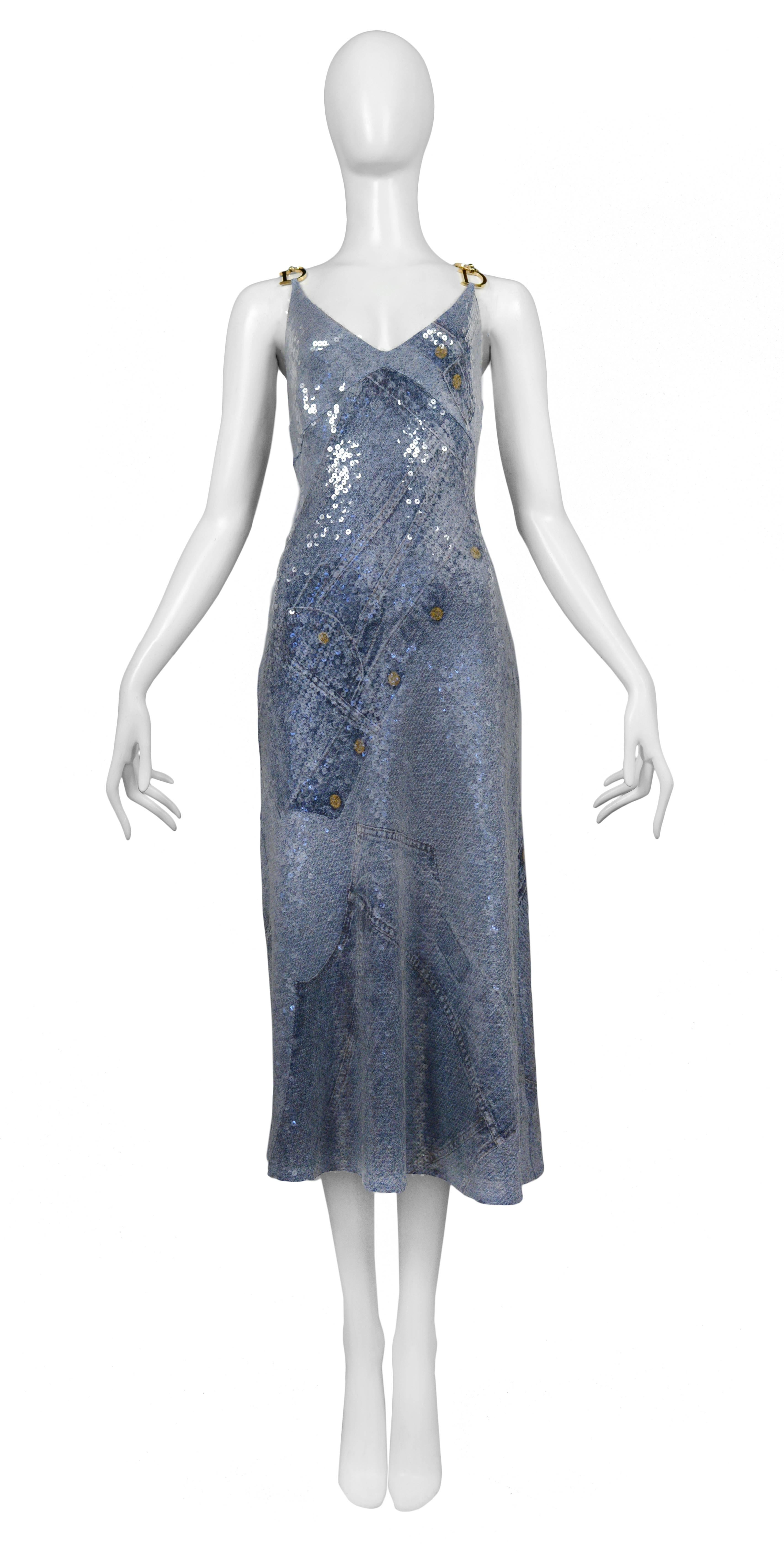 CHRISTIAN DIOR
SEQUIN TROMPE L'OEIL DENIM DRESS
Condition : Excellent Vintage Condition
John Galliano for Christian Dior trompe l'oeil denim print silk slip dress with clear sequins and metal CD hardware at straps. Collection circa, 2000.

Please