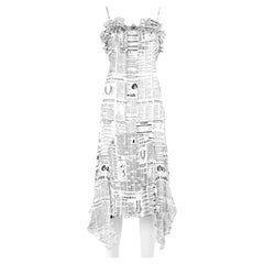 John Galliano Gazette/ Newspaper Robe en soie