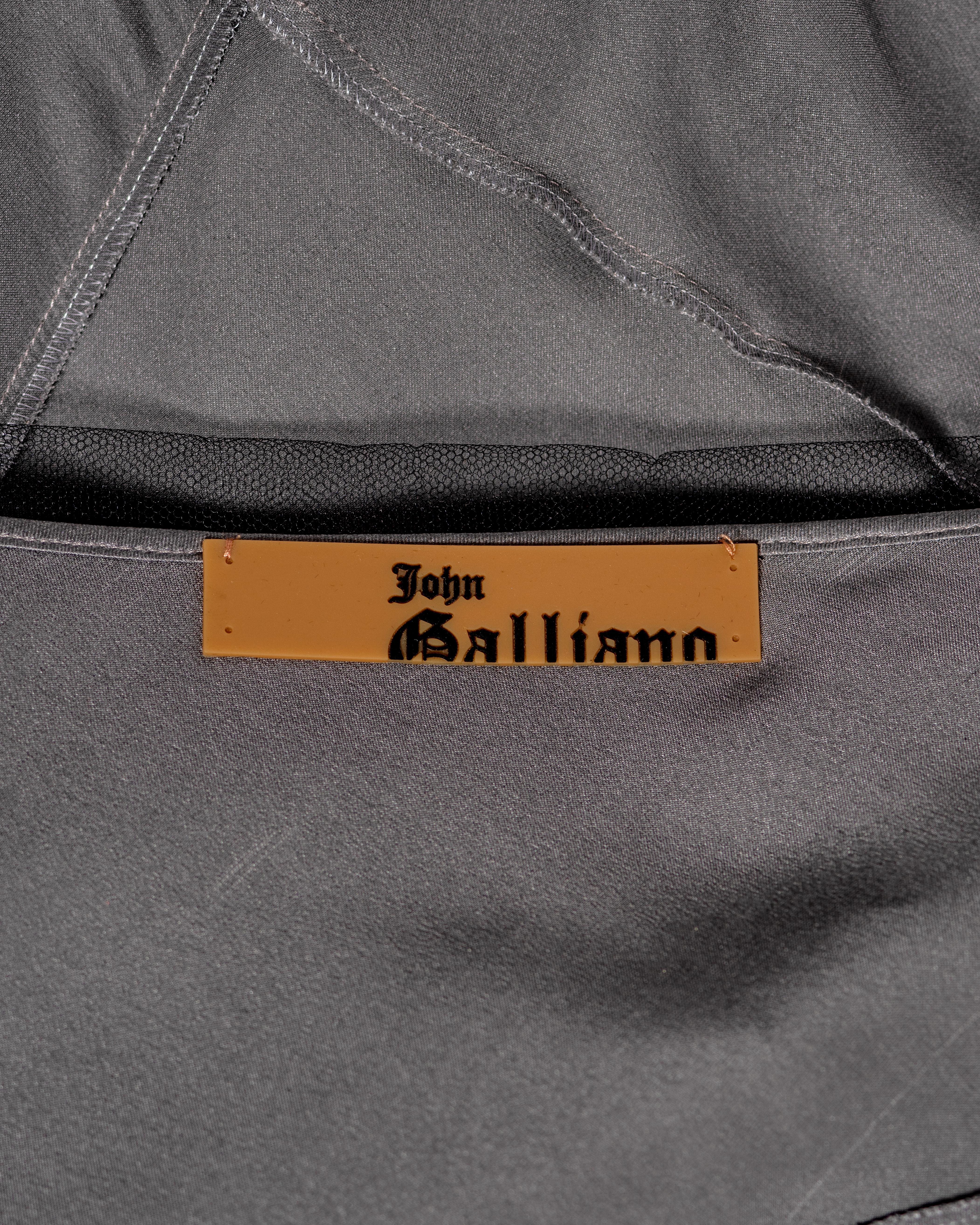 John Galliano Gonna drappeggiata in seta tagliata in sbieco grigia con sovrapposizione di tulle, SS 2006 in vendita 6