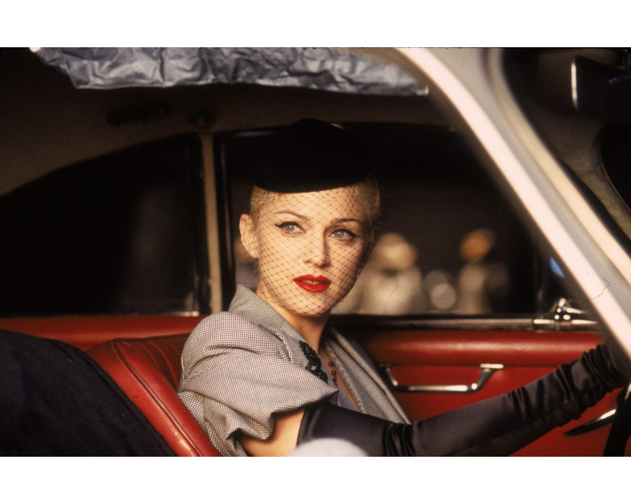 John Galliano abito con gonna in lana a quadri in pied-de-poule, ss 1995 6