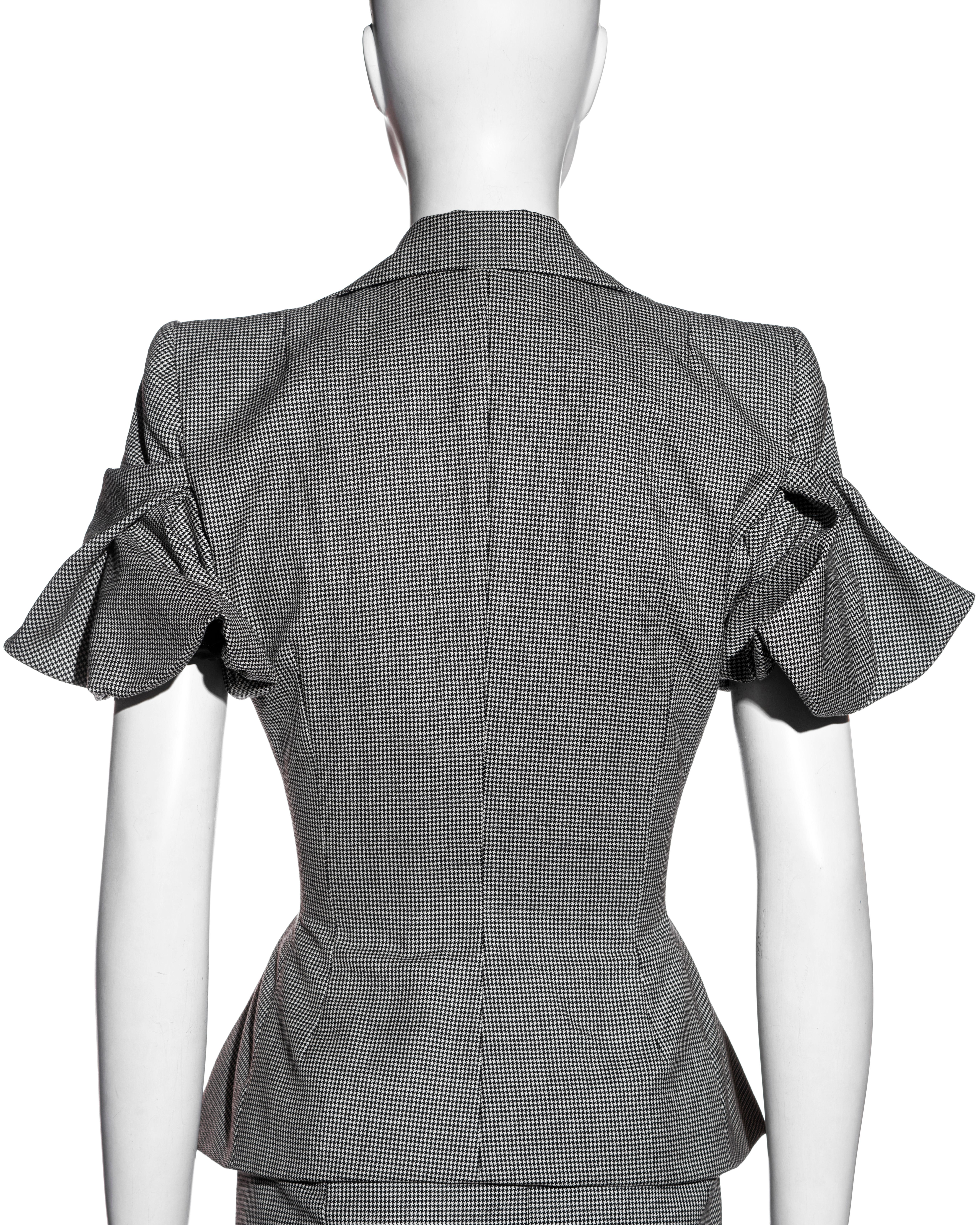 John Galliano abito con gonna in lana a quadri in pied-de-poule, ss 1995 9
