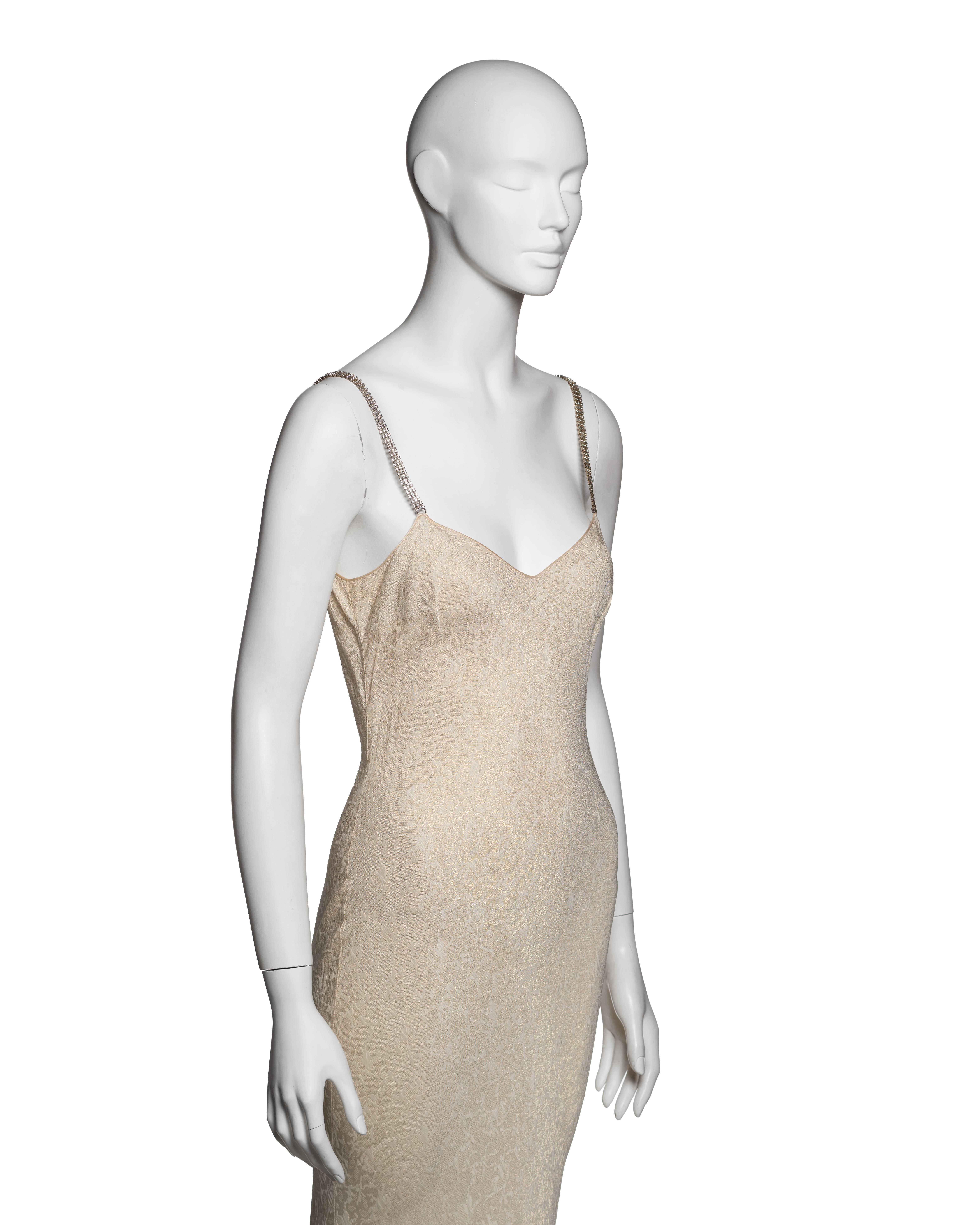 John Galliano Elfenbeinfarbenes Metallic-Jacquard-Slipkleid mit Strassriemen in Strass, F/S 2003 im Angebot 1
