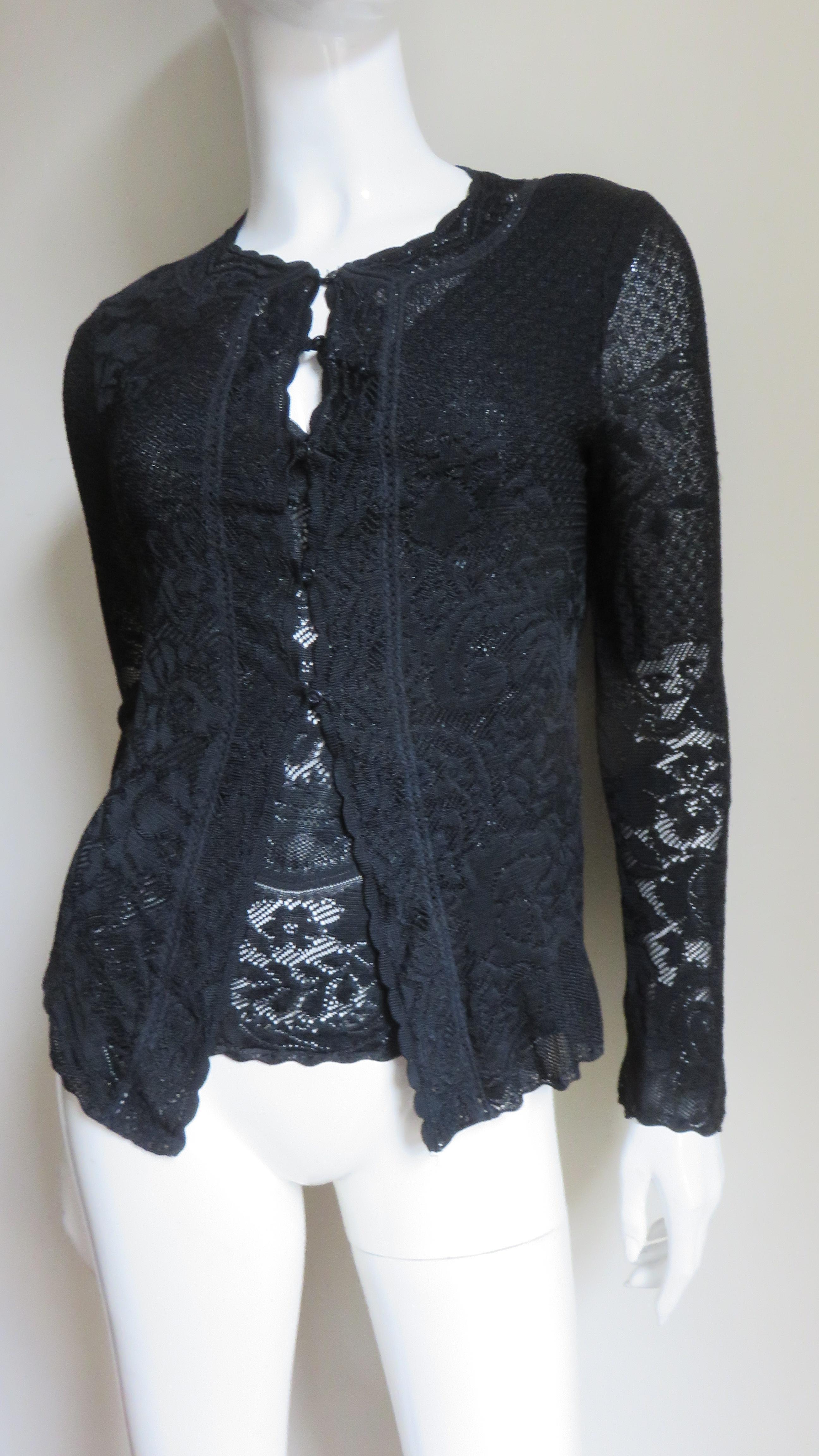 John Galliano Spitzen-Strickjacke und 2 Camisoles im Set im Angebot 4