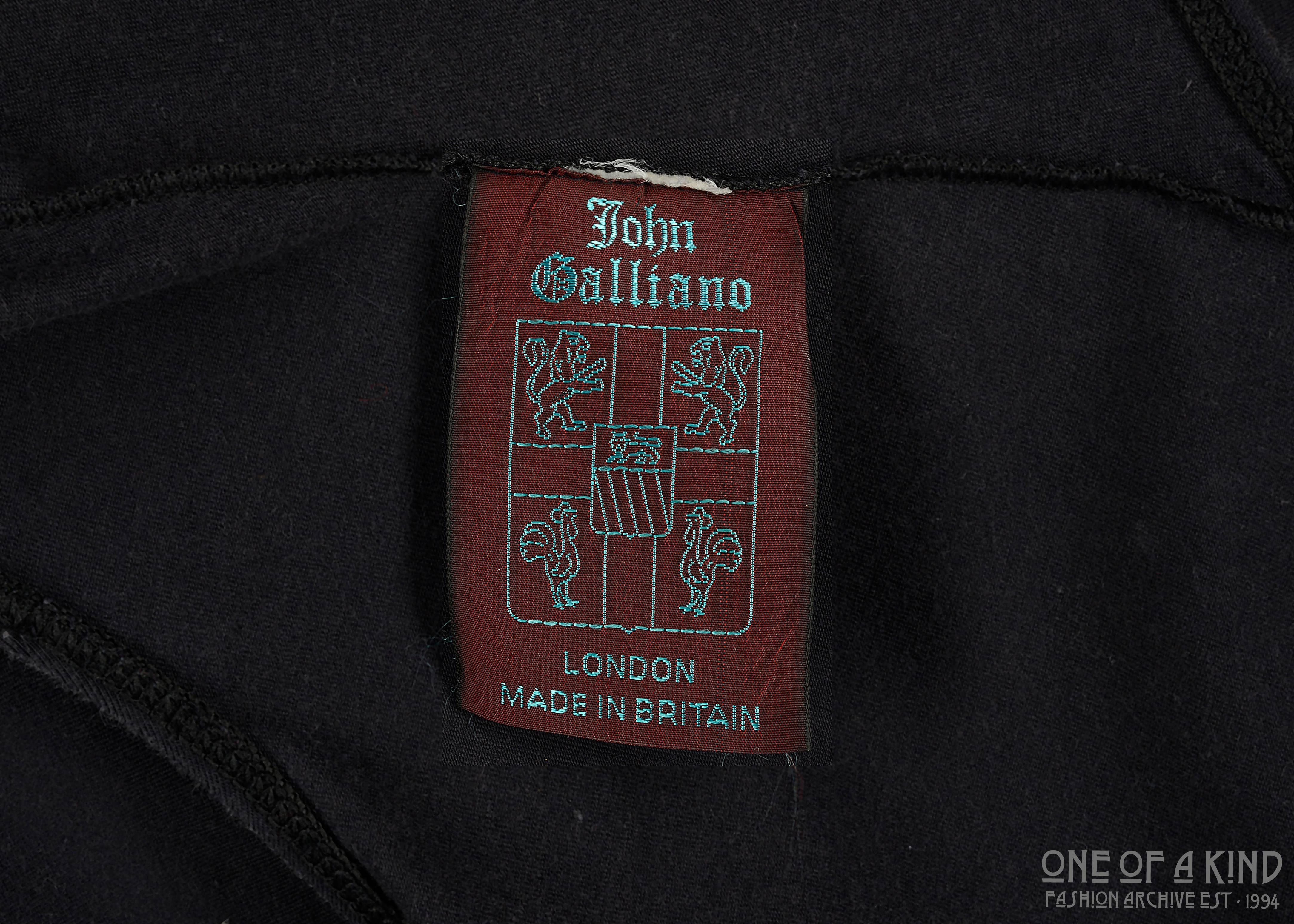 Combinaison en jersey de coton noir John Galliano London en vente 1
