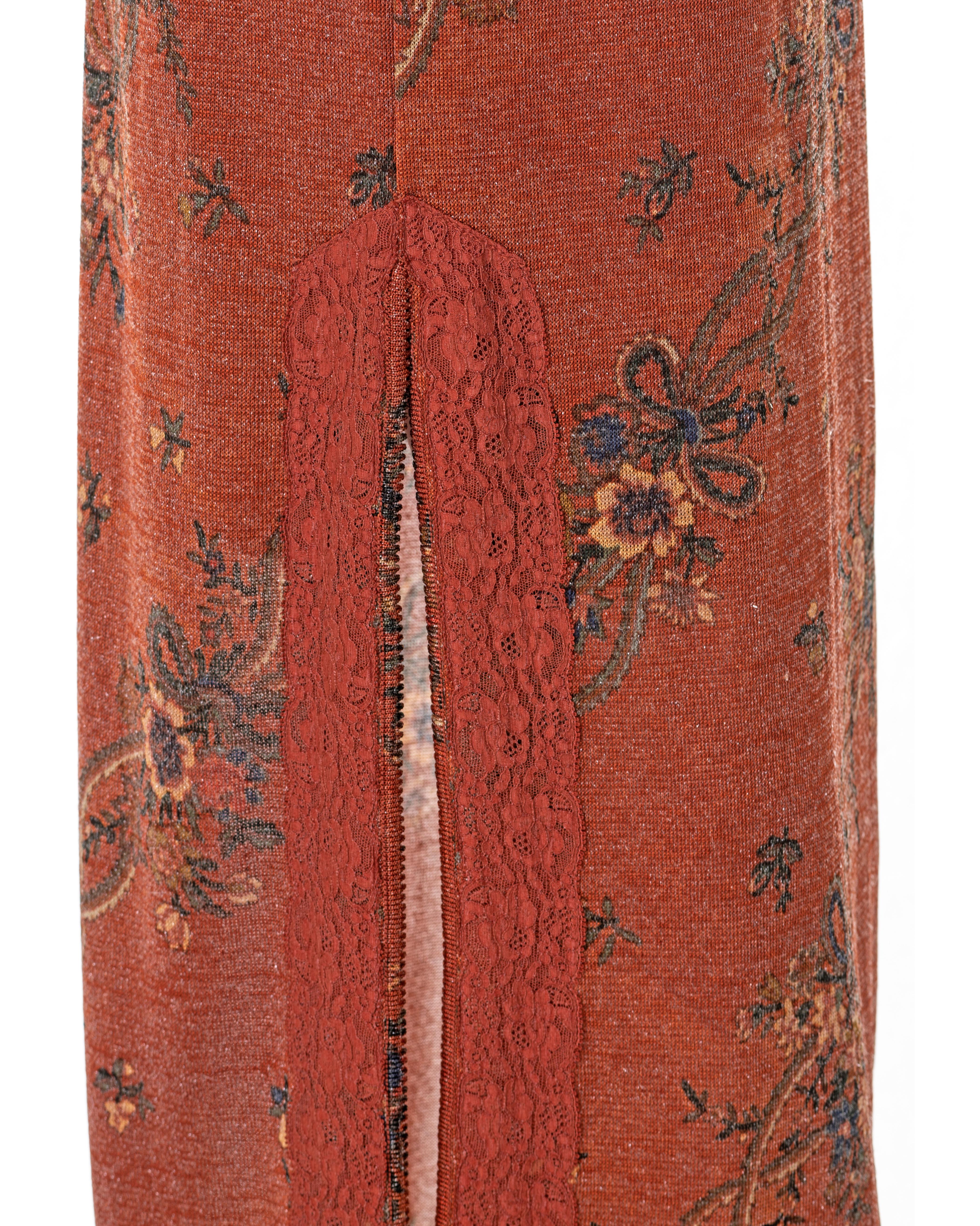 John Galliano - Robe longue en maille de viscose cuivrée métallisée à motifs floraux, automne-hiver 2000 en vente 3