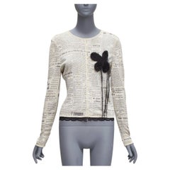 JOHN GALLIANO - Cardigan en lurex imprimé journal avec appliques et bordure en dentelle à fleurs, taille M