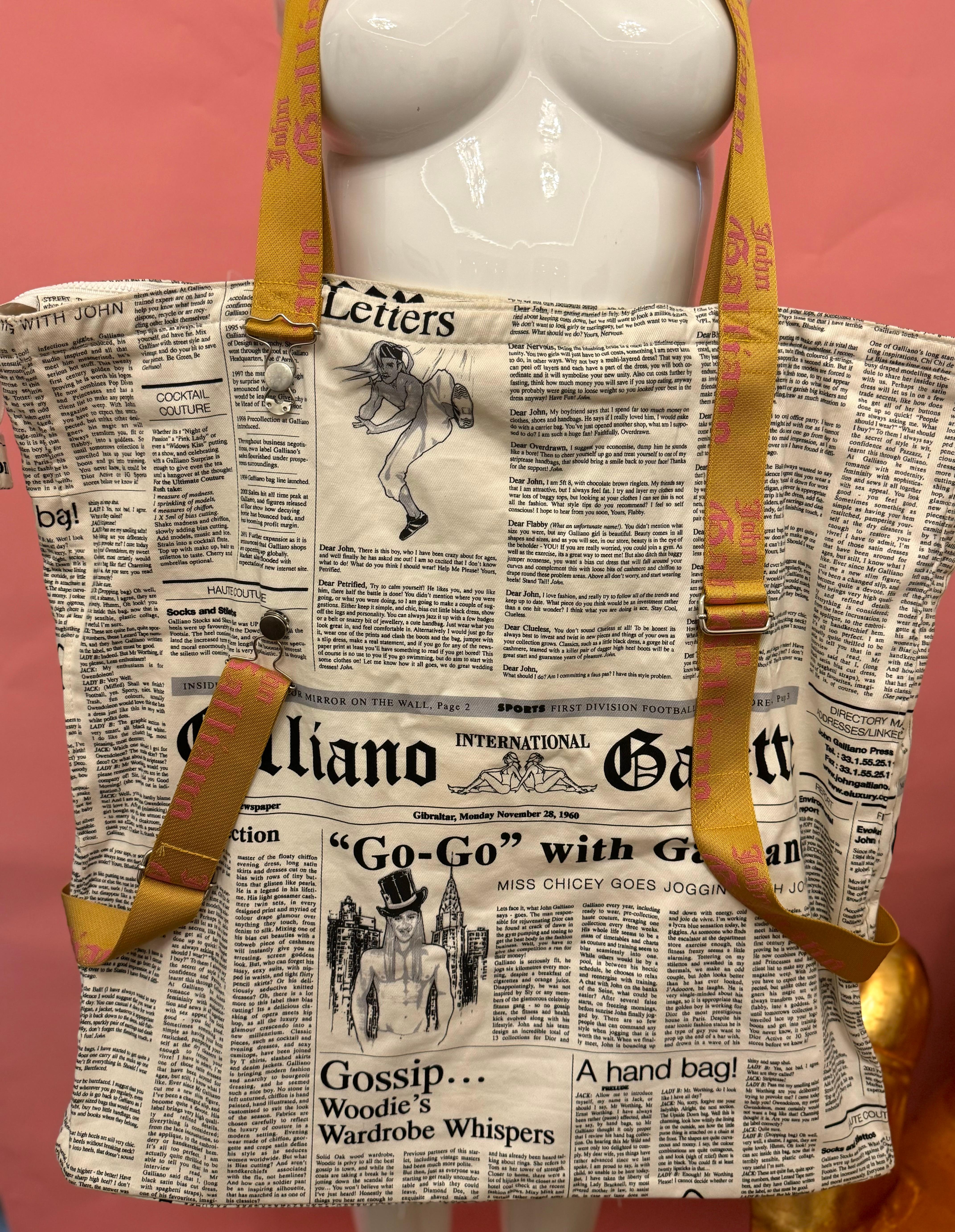 Bolso géant oversize con estampado de periódico vintage John Galliano, puede ser un bolso de playa o de viaje, pieza rara como nueva, tejido de algodón, puede ser bandolera, diseño original 