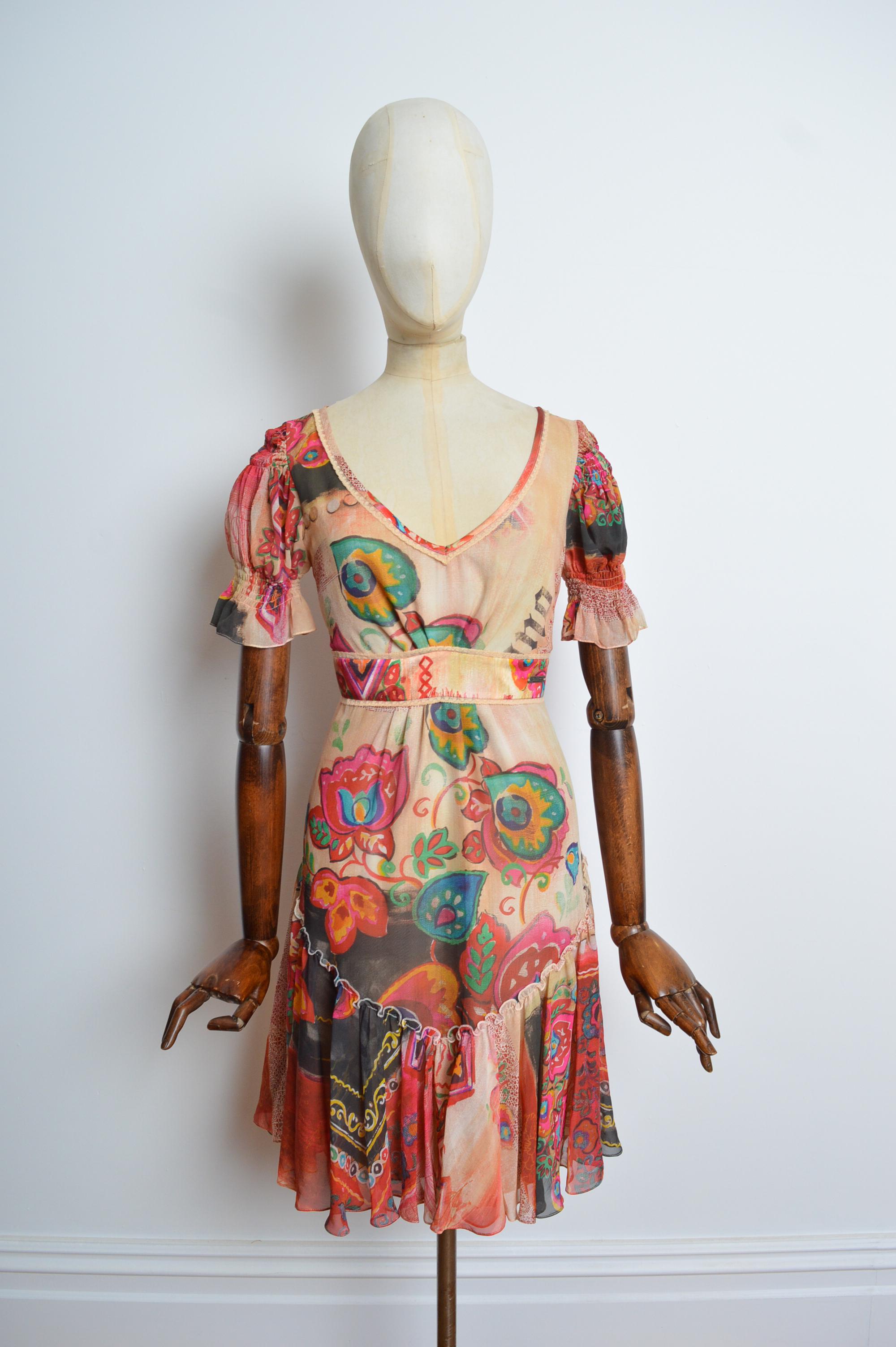 John Galliano - Vestito da tè in seta con stampa floreale dipinta e maniche corte in vendita 9