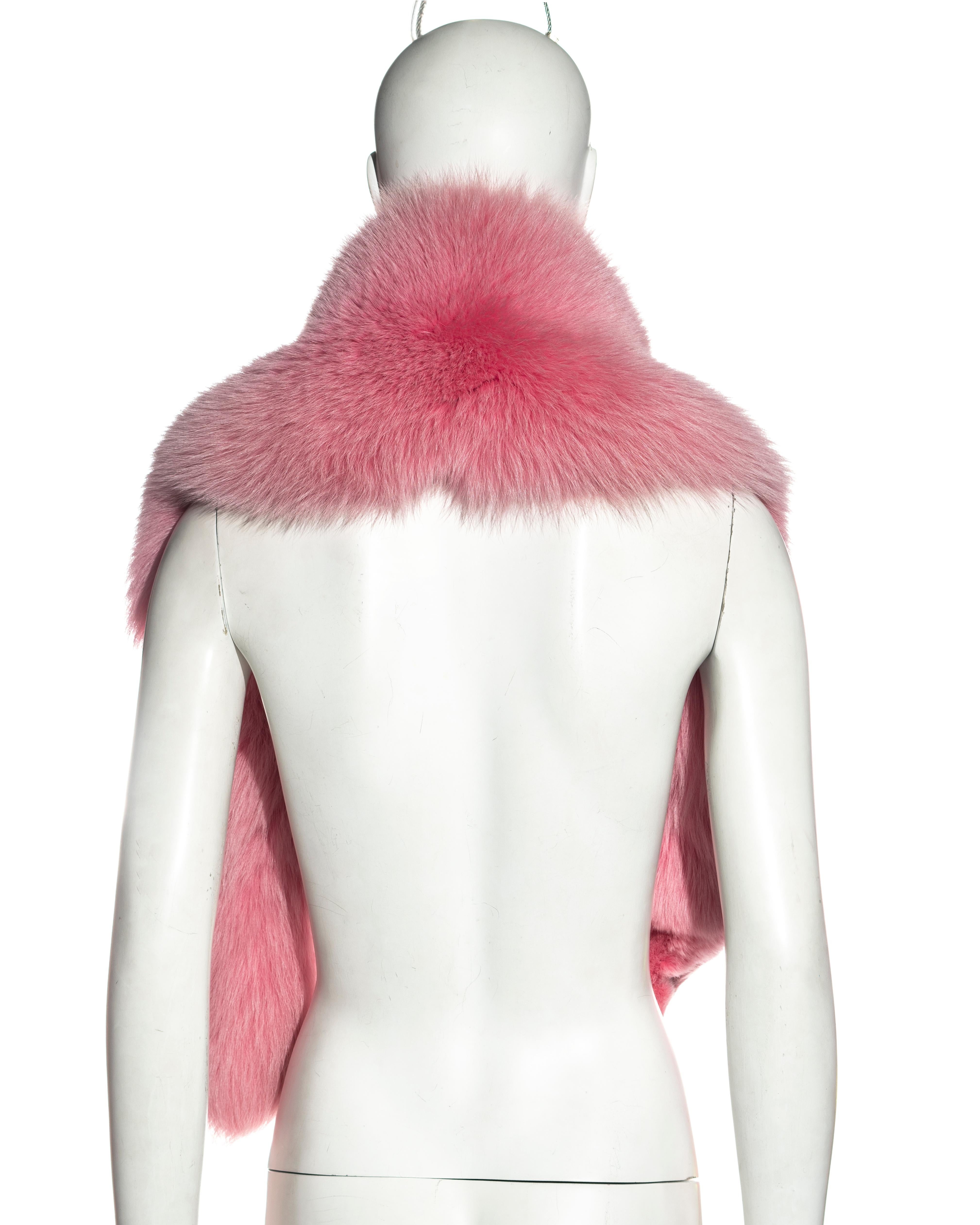 rosafarbener Stockfellsteg mit gekreuzten Enden von John Galliano, fw 1997 5