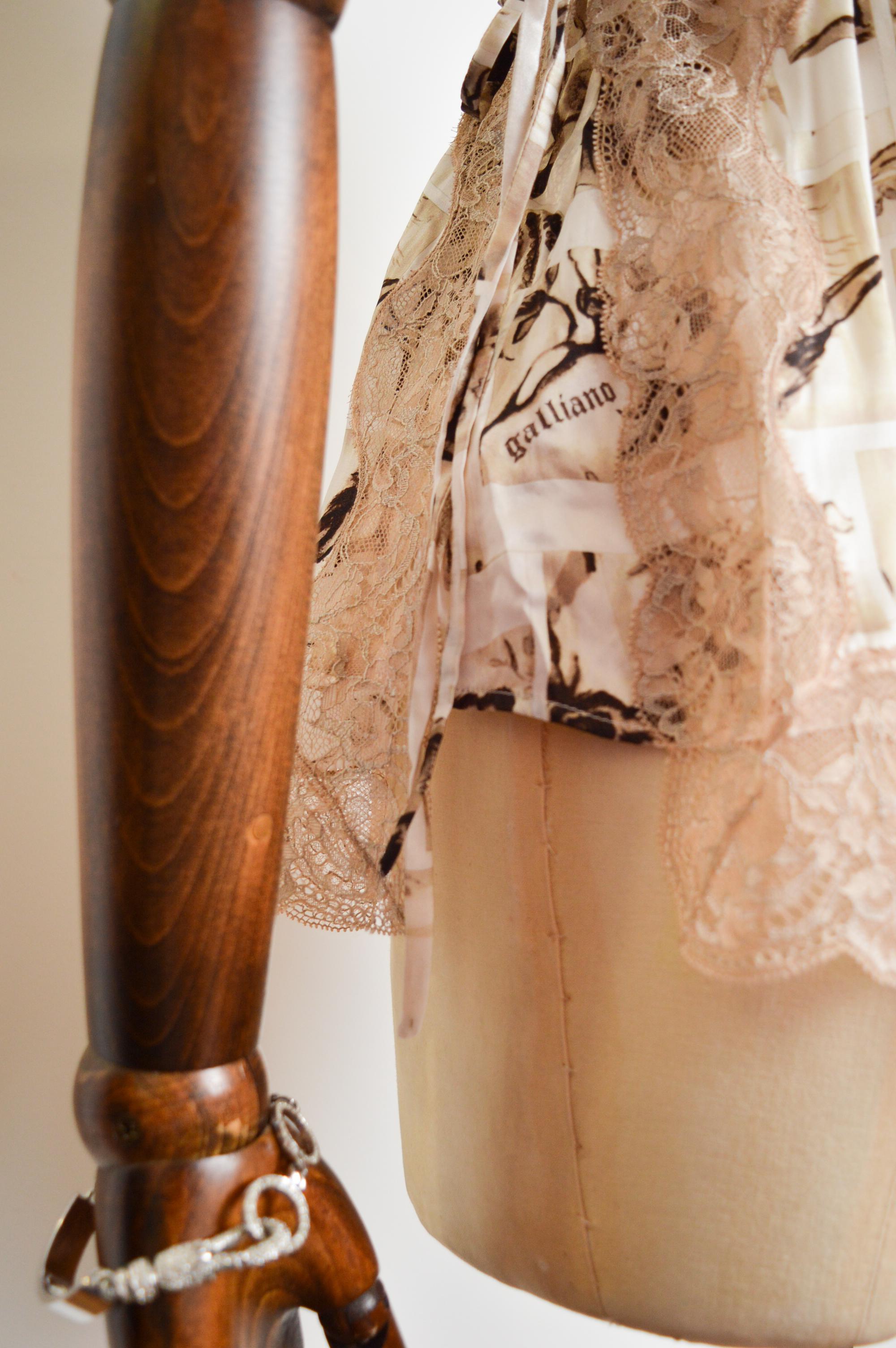 John Galliano Pure Silk Nude Lace Camisole Top - Newspaper Bird Print Blouse For Sale 15