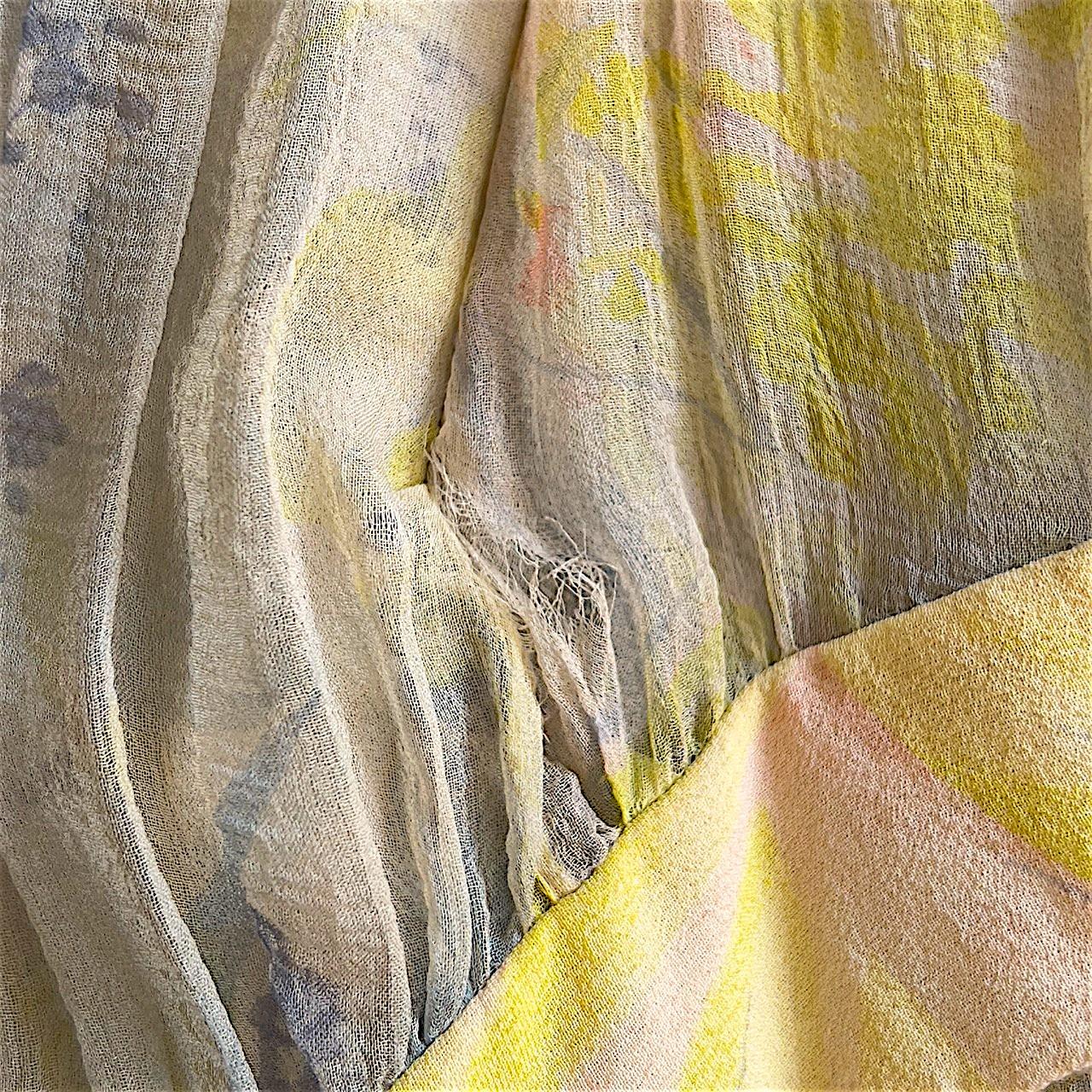 John Galliano S/S 2003 Robe superposée en soie jaune exquise en vente 2