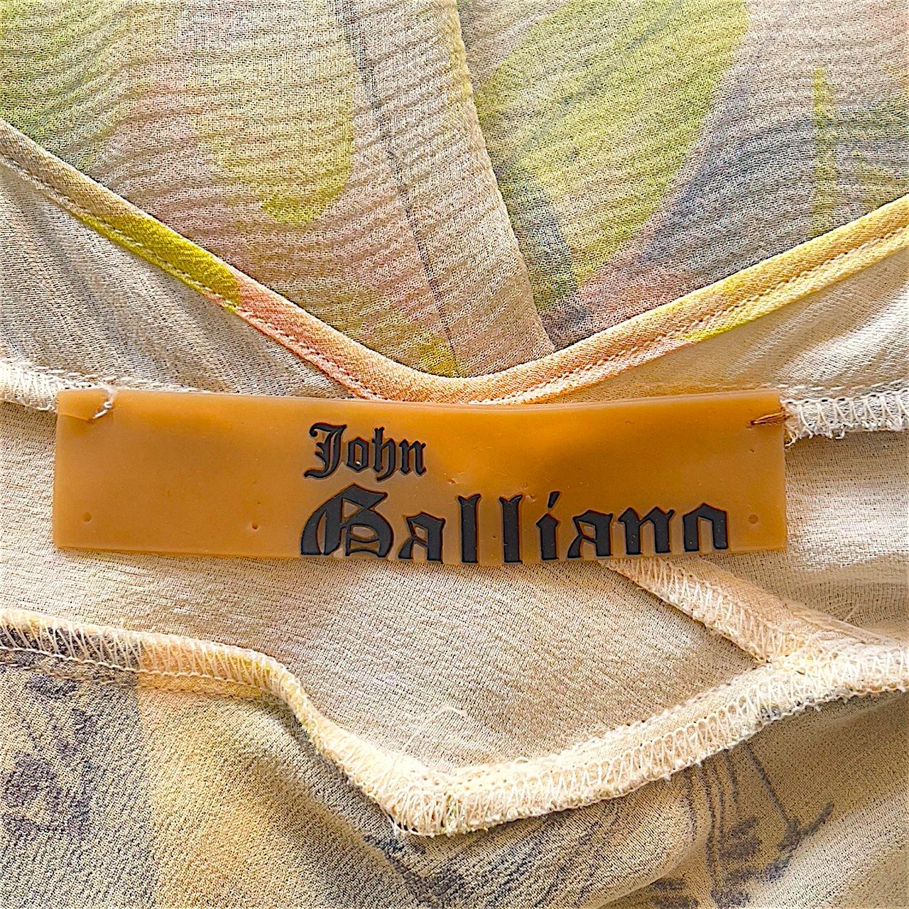 John Galliano S/S 2003 Robe superposée en soie jaune exquise en vente 3