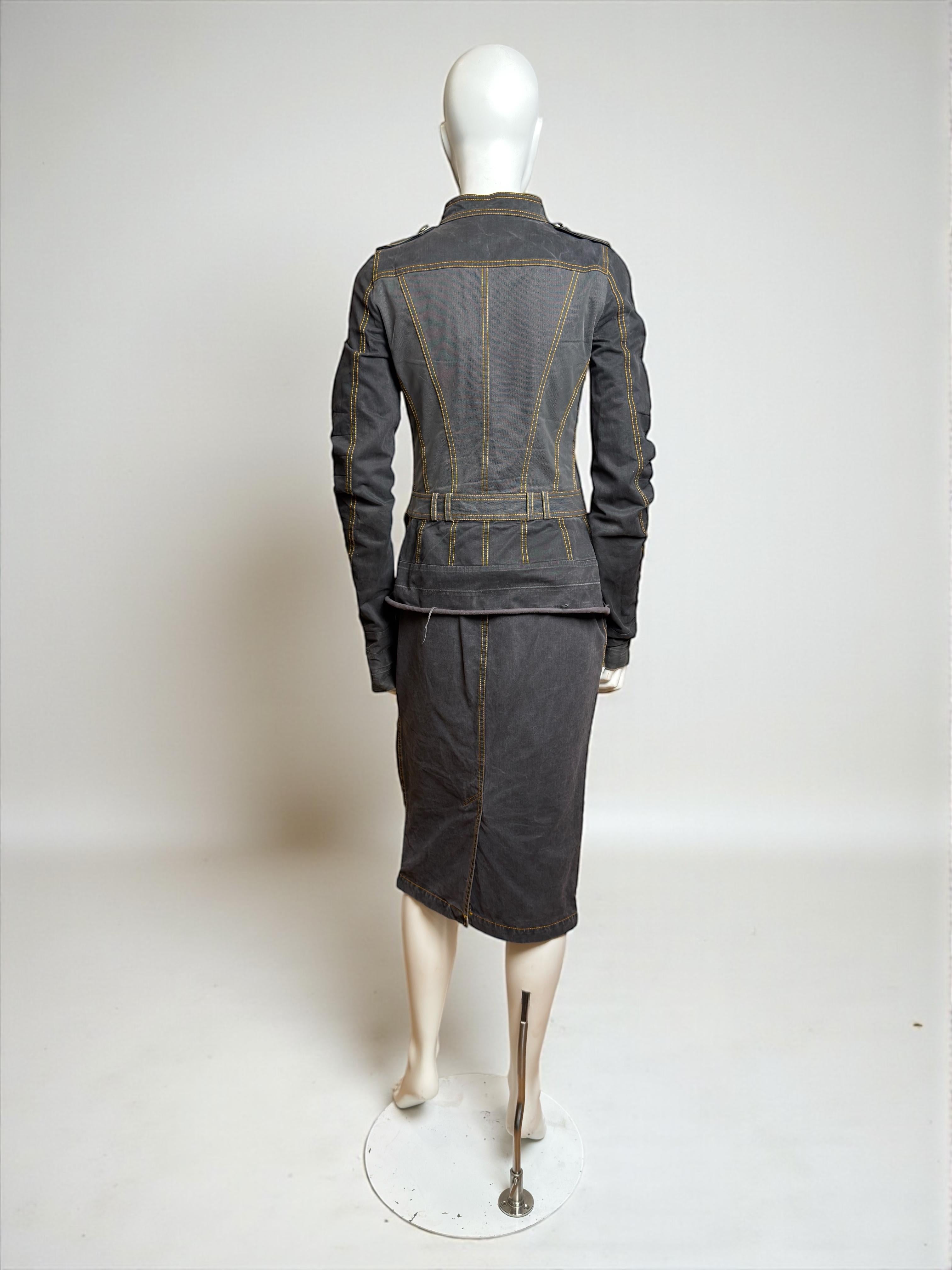 John Galliano Pasarela S/S 2006 Conjunto de chaqueta vaquera y tul, vaqueros y falda en venta 7