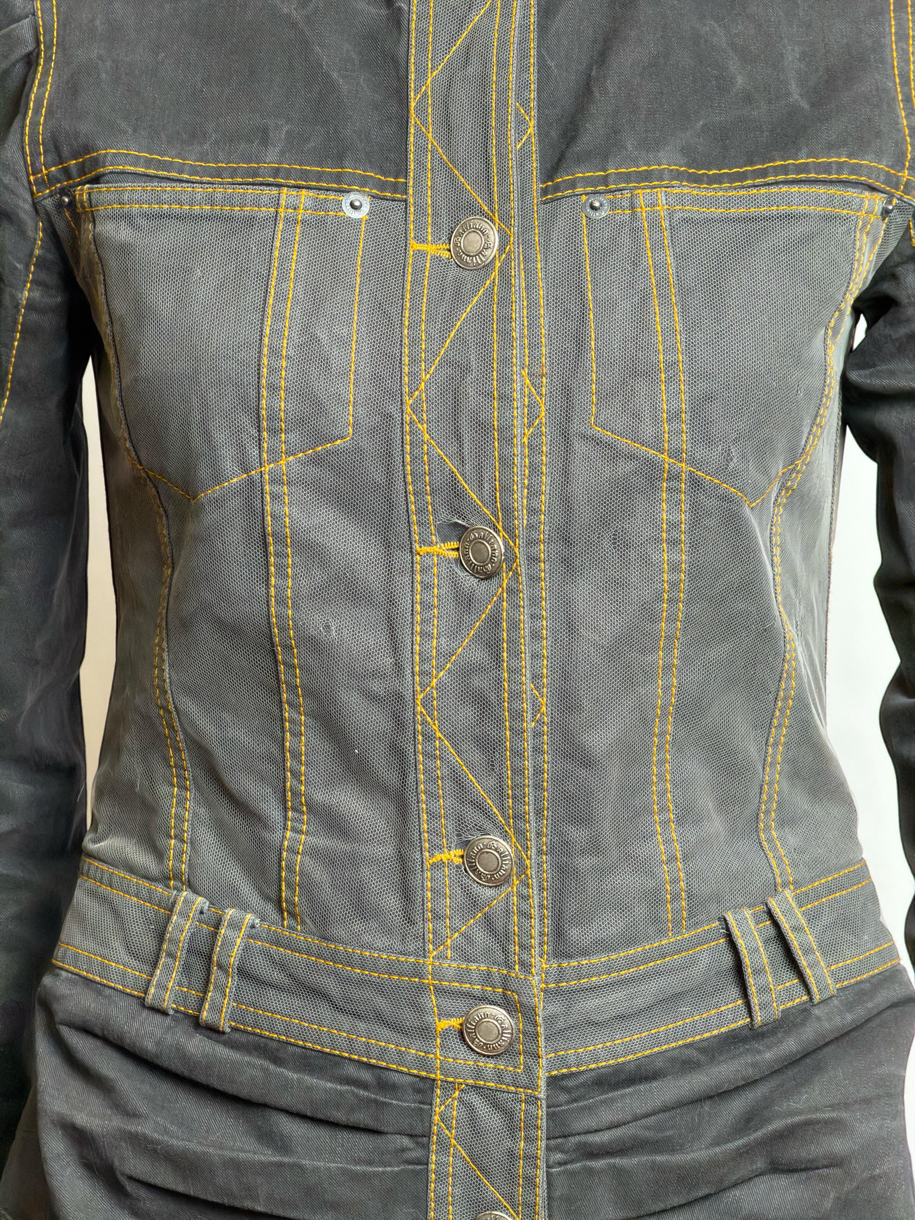 John Galliano Pasarela S/S 2006 Conjunto de chaqueta vaquera y tul, vaqueros y falda en venta 2