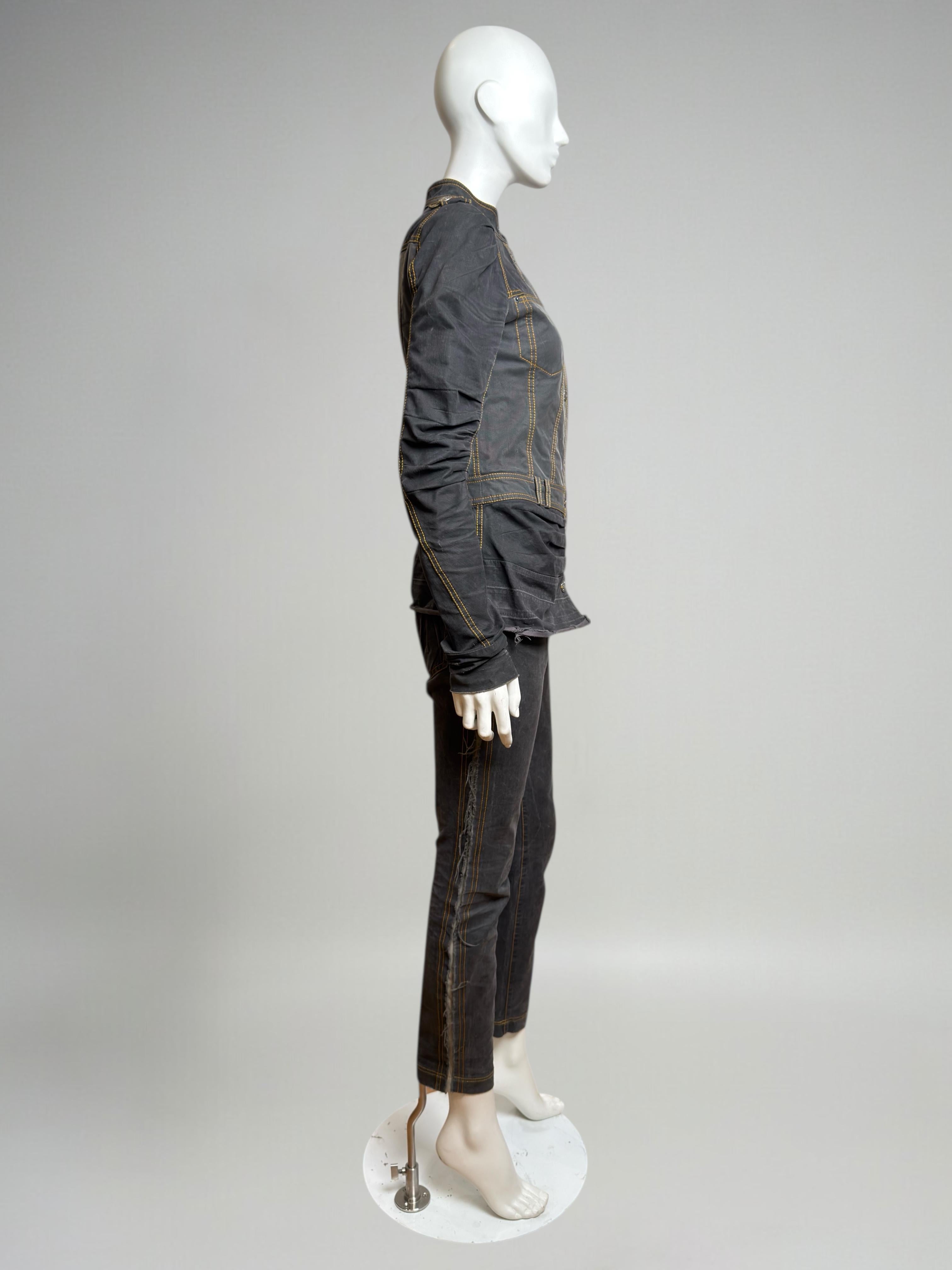 John Galliano Pasarela S/S 2006 Conjunto de chaqueta vaquera y tul, vaqueros y falda en venta 4