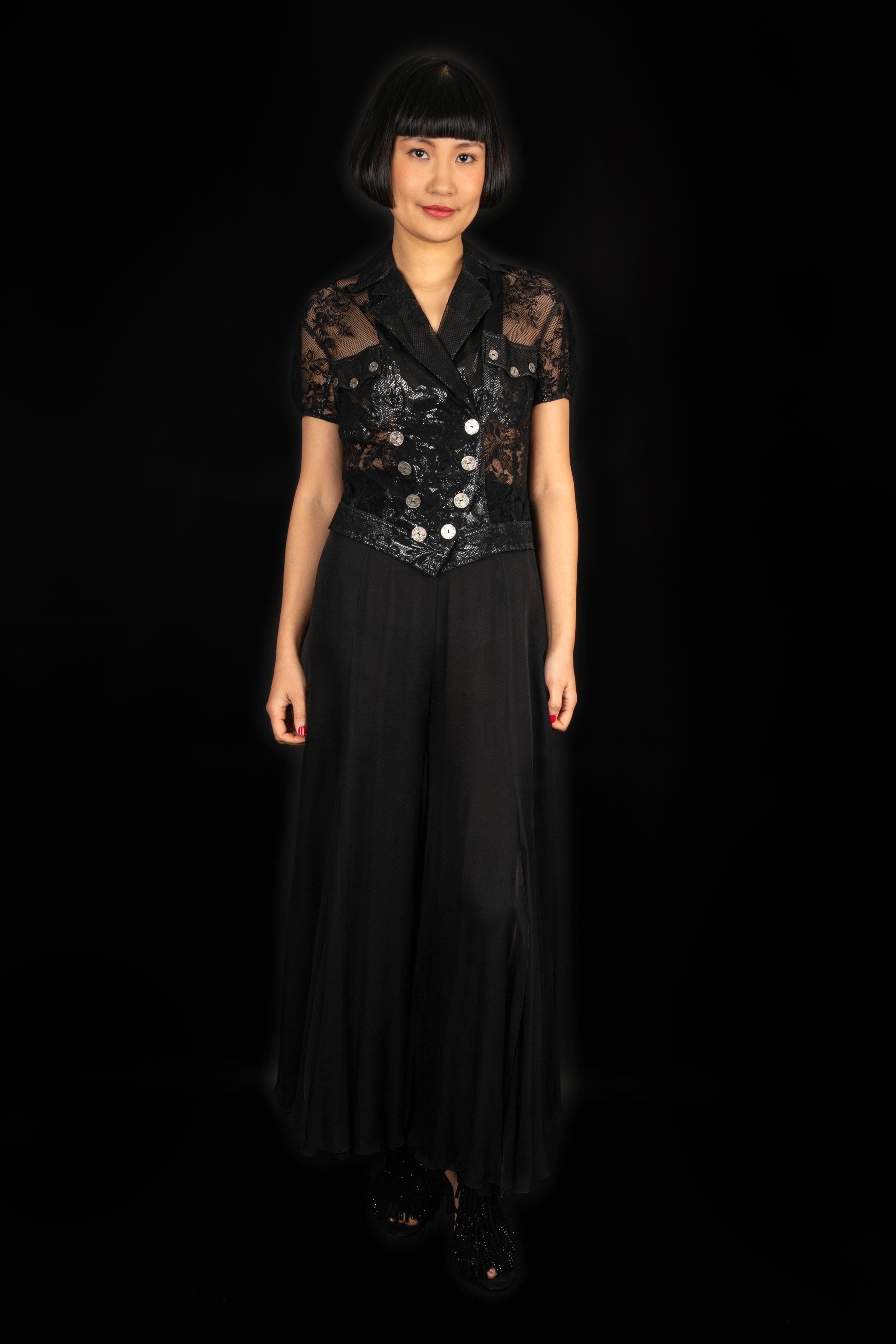 John Galliano Schwarzes kurzärmeliges Top aus Spitze Damen im Angebot