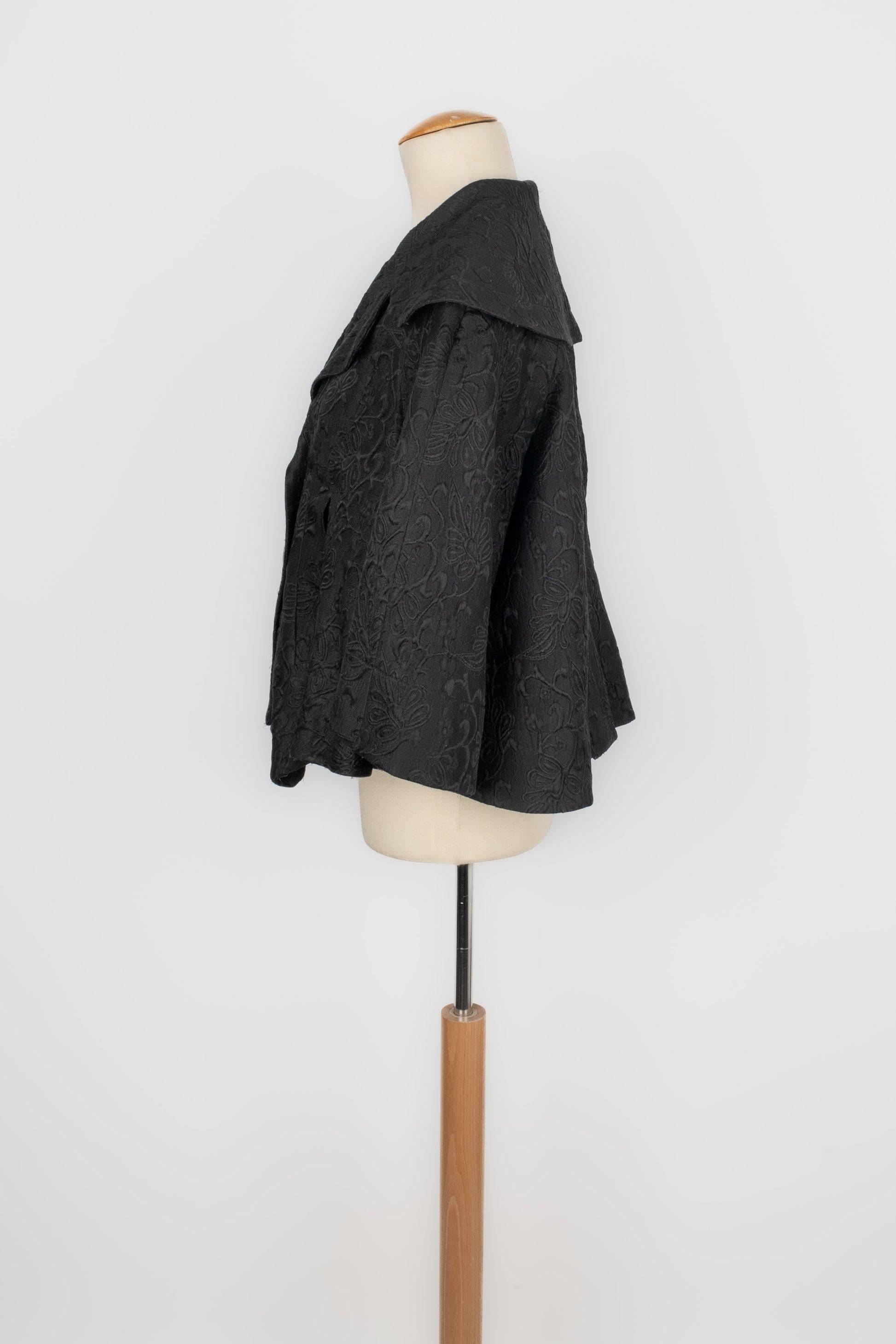 John Galliano Silk and Wool Short Jacket With A Silk Lining In Excellent Condition For Sale In SAINT-OUEN-SUR-SEINE, FR