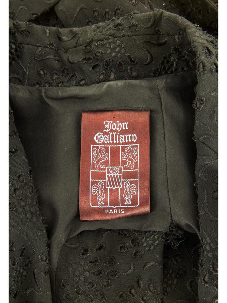 John Galliano Frühjahr 1996 Broderie Anglaise maßgeschneiderte Jacke inspiriertes Oberteil 3
