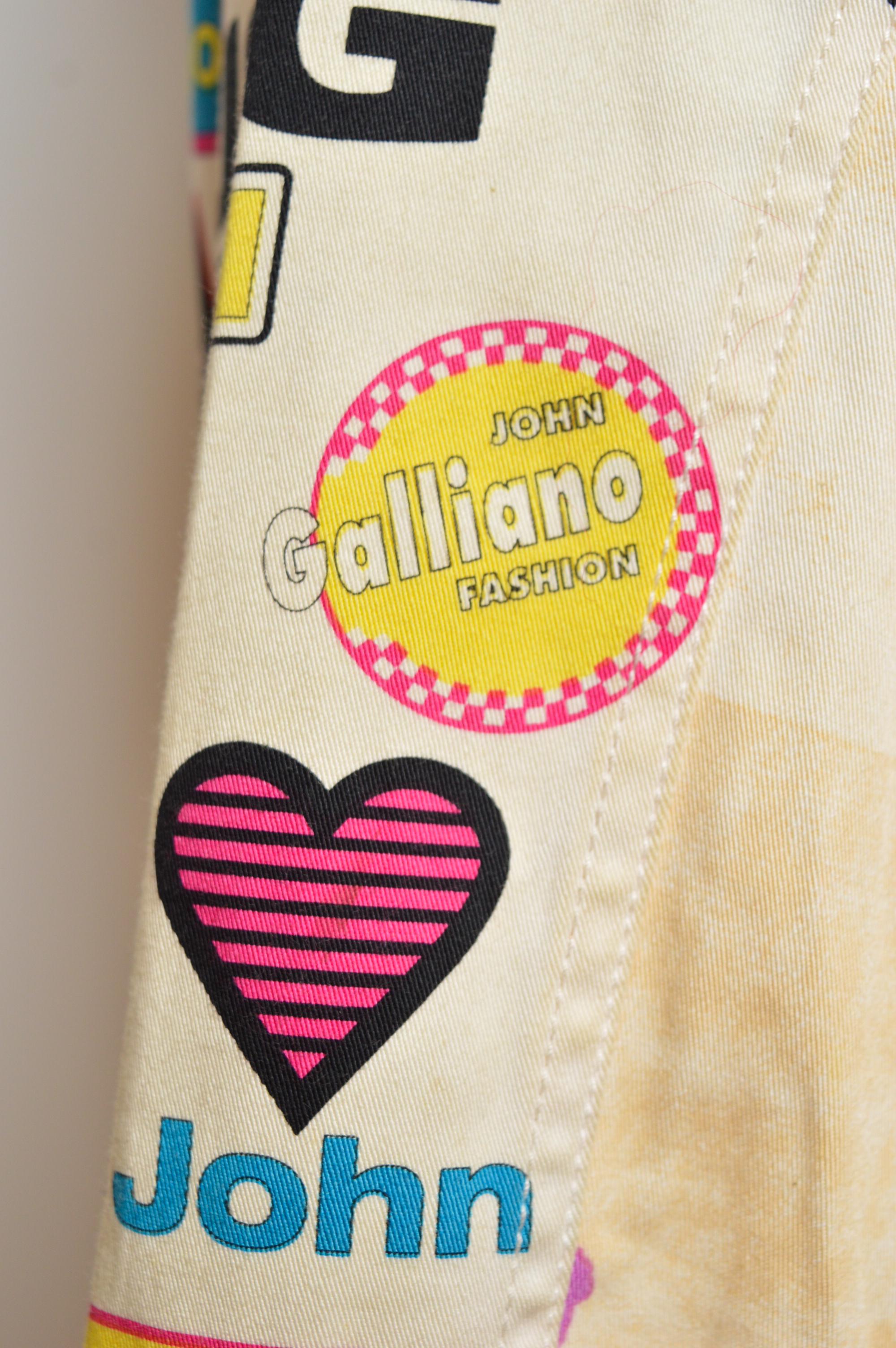John Galliano Spring /Summer 2002 Runway Waistcoat Top & Matching Low rise Pants For Sale 10
