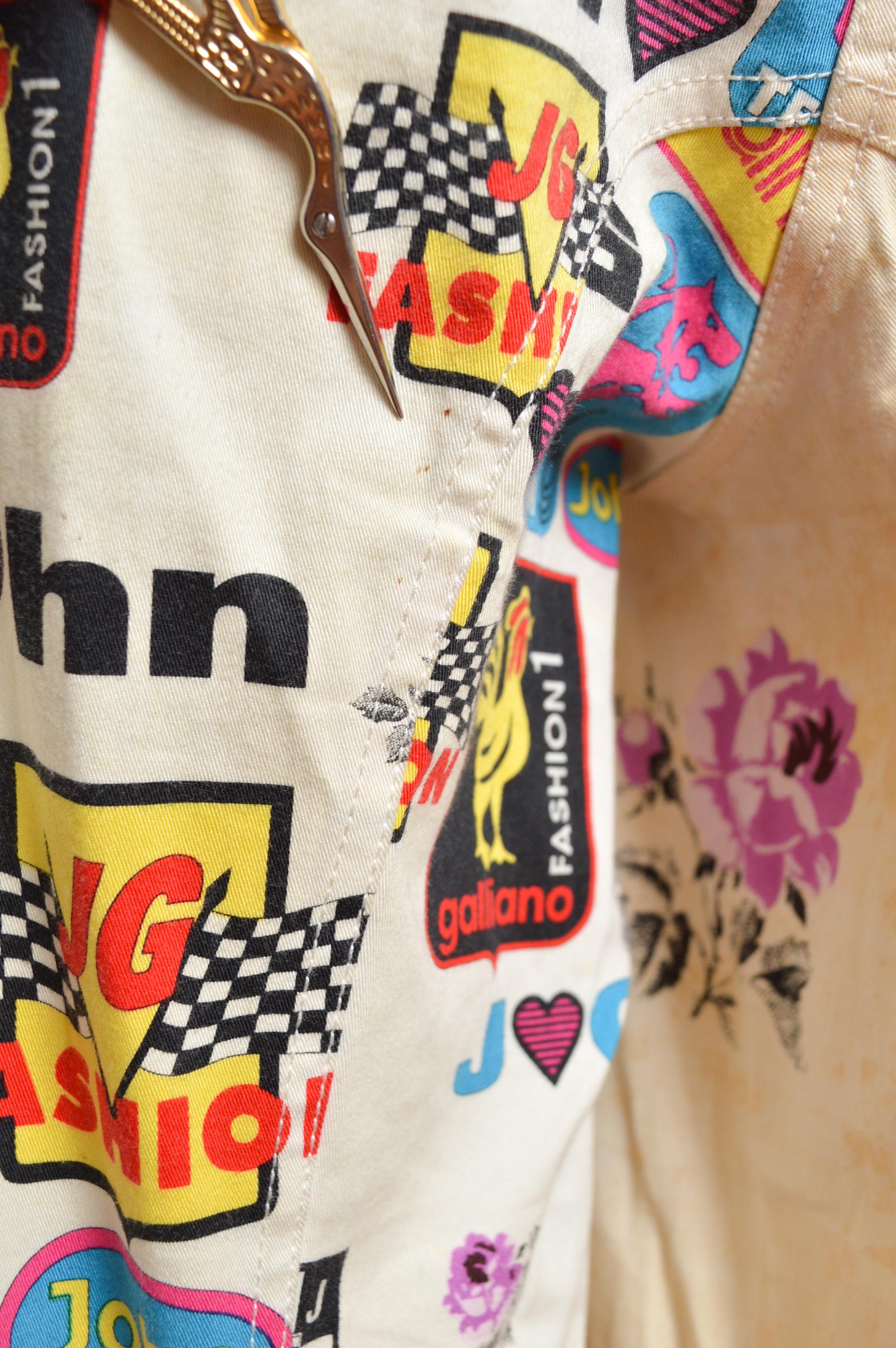 John Galliano Spring /Summer 2002 Runway Waistcoat Top & Matching Low rise Pants For Sale 15
