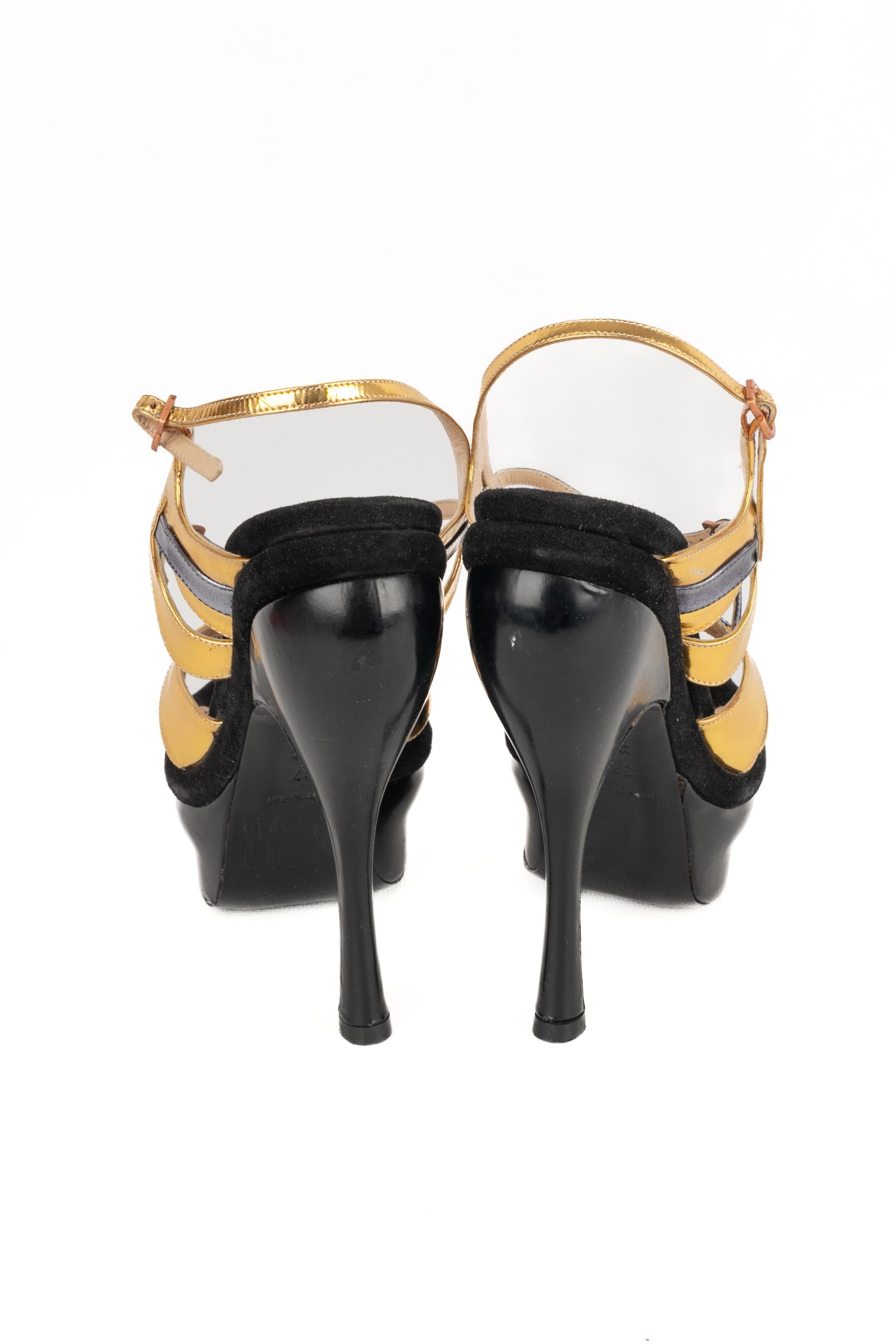 John Galliano stiletto shoes In Excellent Condition For Sale In SAINT-OUEN-SUR-SEINE, FR