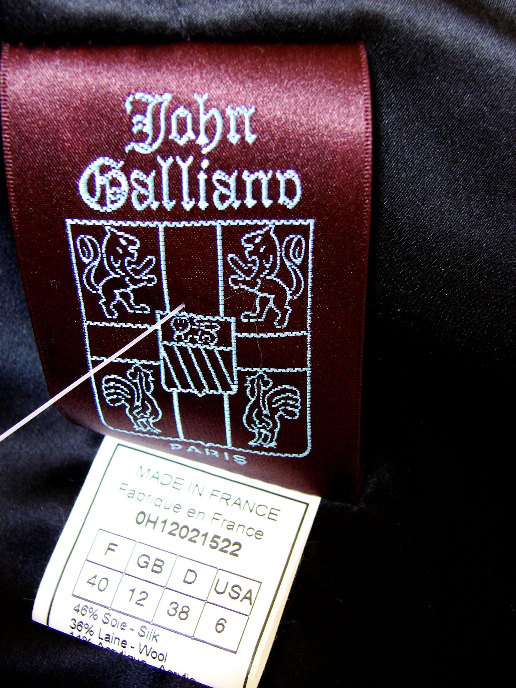 John Galliano - Costume 2 pièces veste et jupe crayon en laine et maille de soie bordée de lapin, taille 6 en vente 7