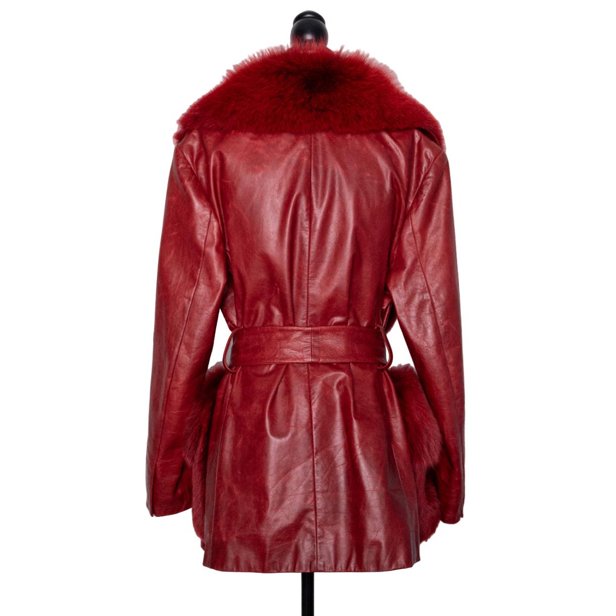 John Galliano Vintage Red Belted Leather Jacket with Fox Fur Collar - Size F42 In Excellent Condition For Sale In Frankfurt am Main, DE