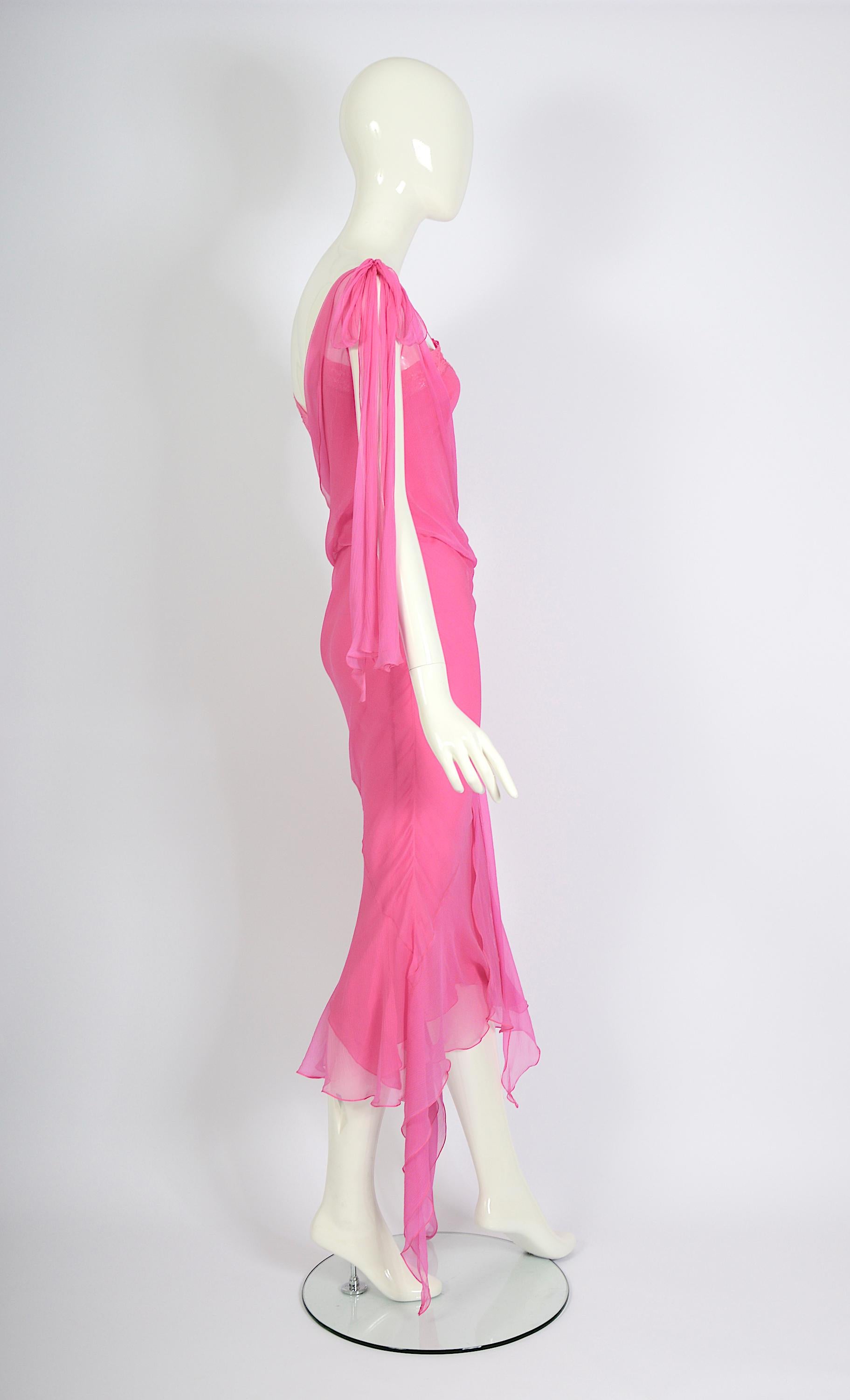 John Galliano Vintage Frühjahr Sommer 2004 Rosafarbenes schräg geschnittenes Seidenkleid im Angebot 3