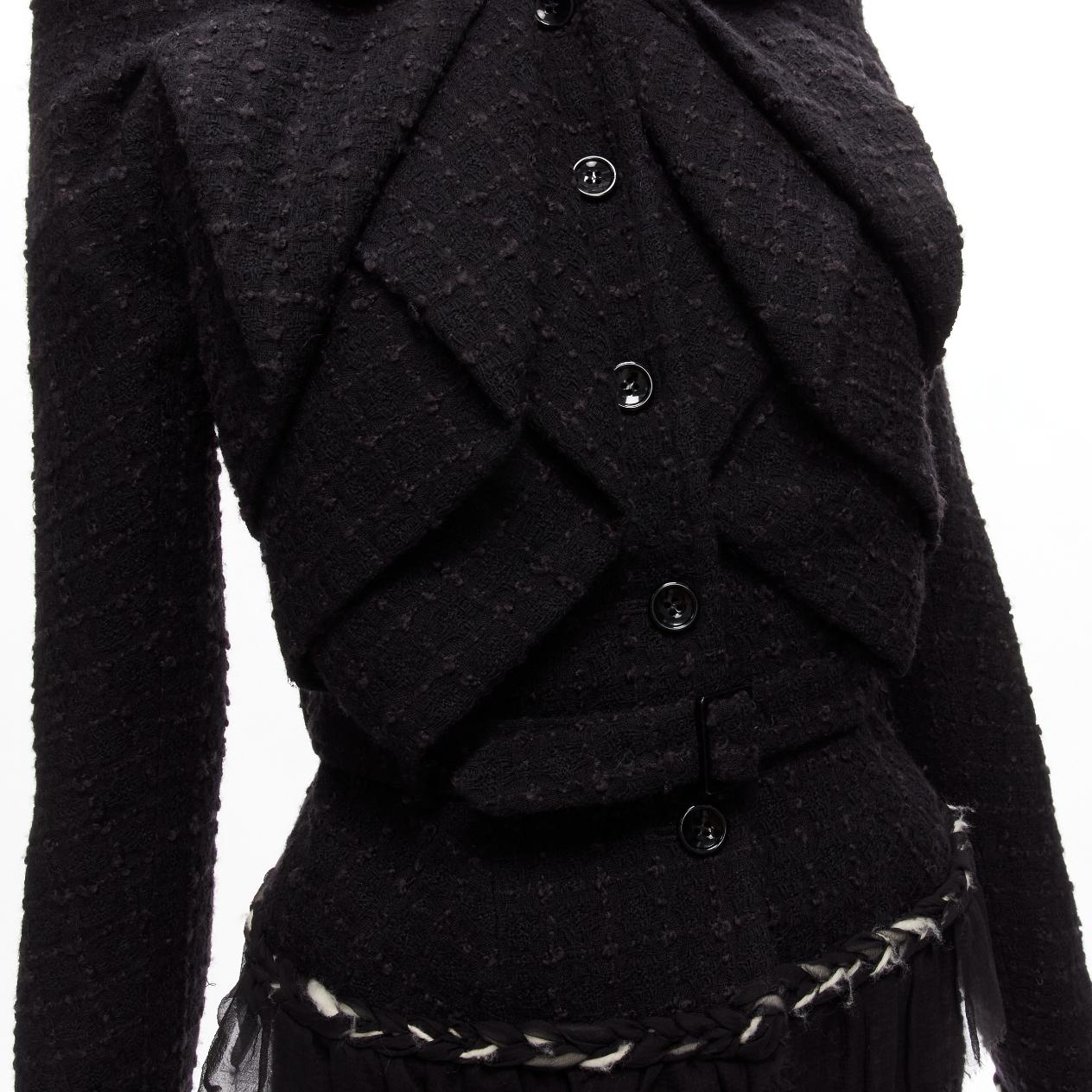 JOHN GALLIANO Vintage black wool tweed braid trim ruffle jacket skirt suit FR40 L
Reference: TGAS/D00382
Brand: John Galliano
Designer: John Galliano
Material: Virgin Wool, Elastane
Color: Black
Pattern: Solid
Closure: Button
Lining: Black