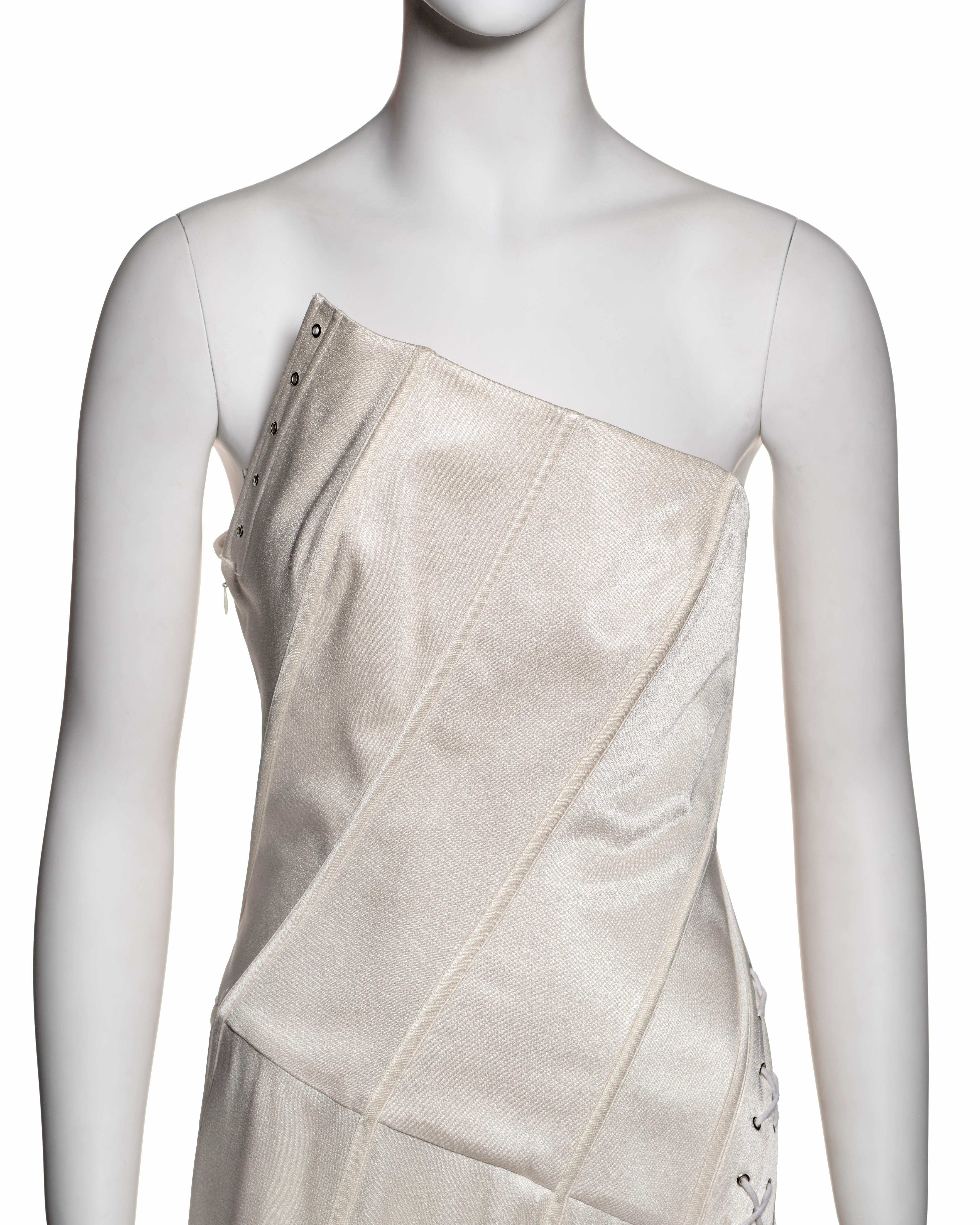 John Galliano White Bias-Cut Satin Strapless Corset Dress with Train, SS 2000 In Excellent Condition For Sale In London, GB