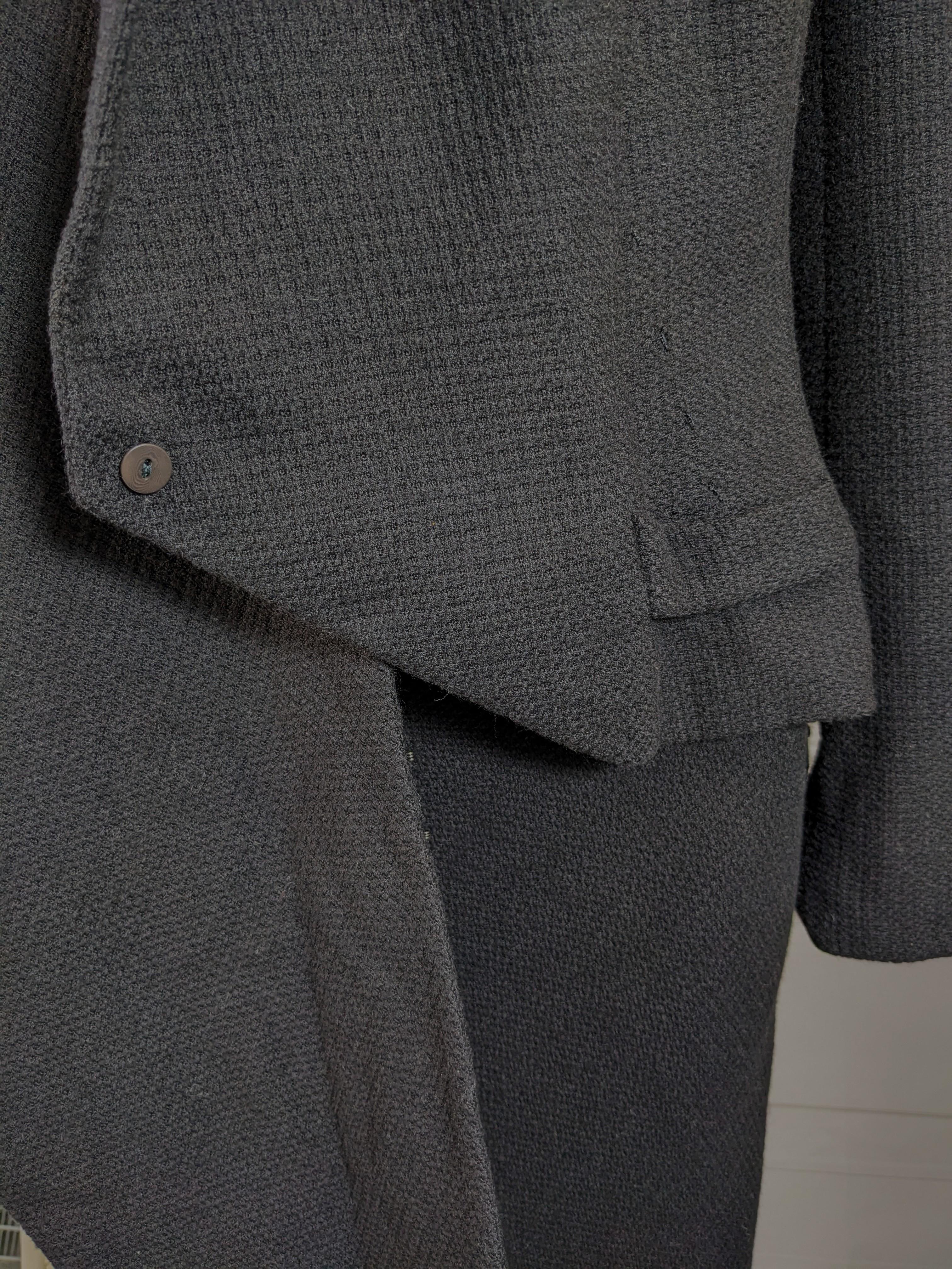 Traje de crepé de lana John Galliano, Colección Maorí Otoño-Invierno 1999. en venta 14