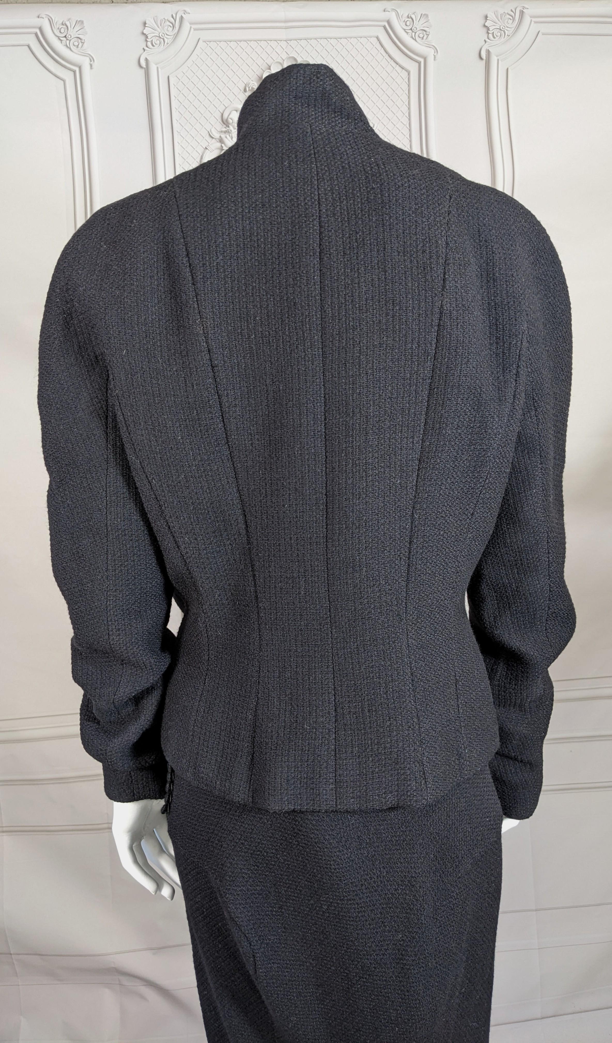 Traje de crepé de lana John Galliano, Colección Maorí Otoño-Invierno 1999. en venta 3