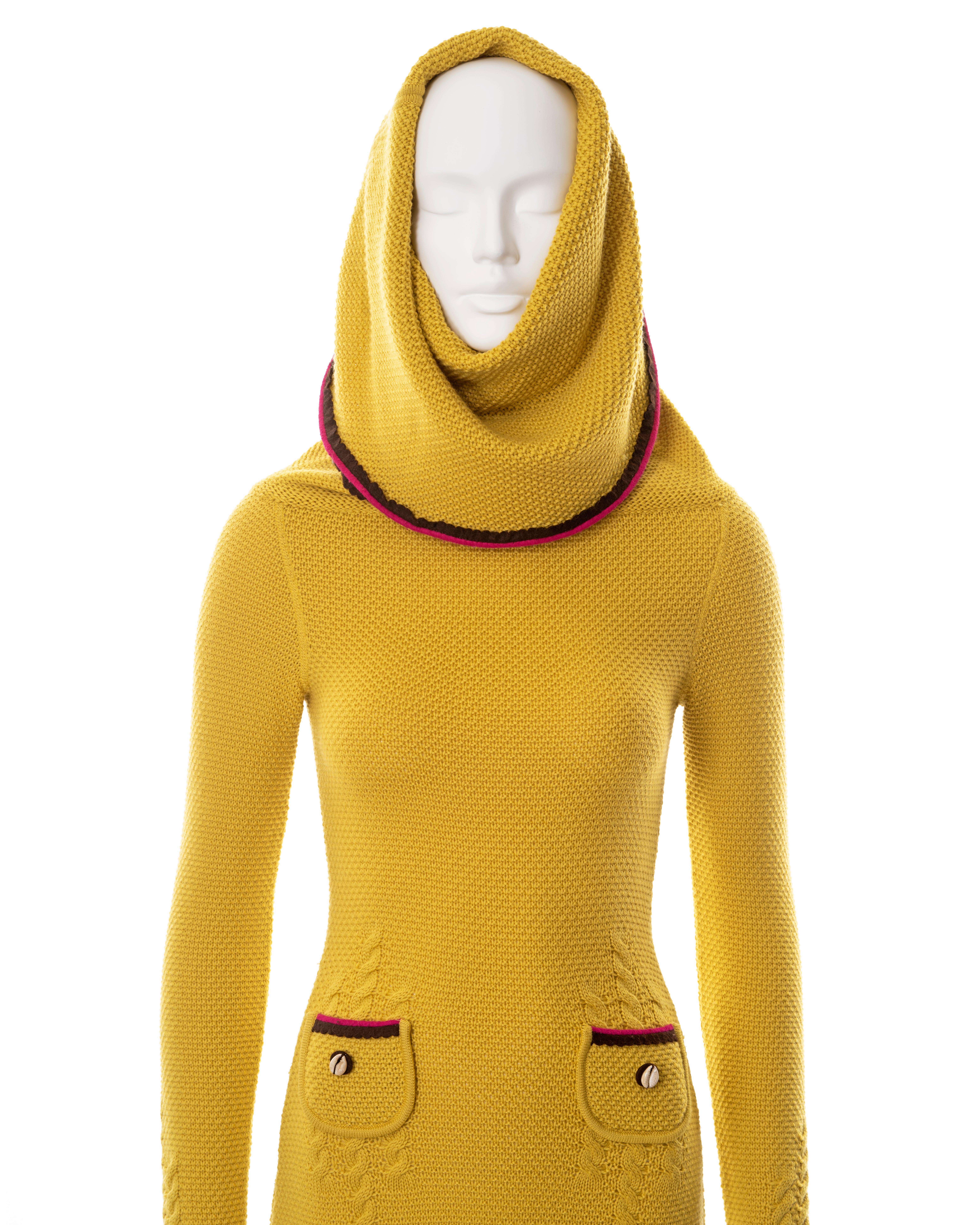 John Galliano yellow waffle-knit wool long sleeve turtleneck dress, fw 1999 For Sale 2