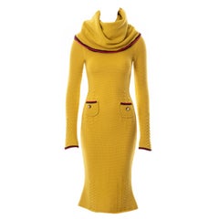 John Galliano Gelbes Rollkragenpulloverkleid aus Wolle mit langen Ärmeln aus Waffelstrick, H/W 1999