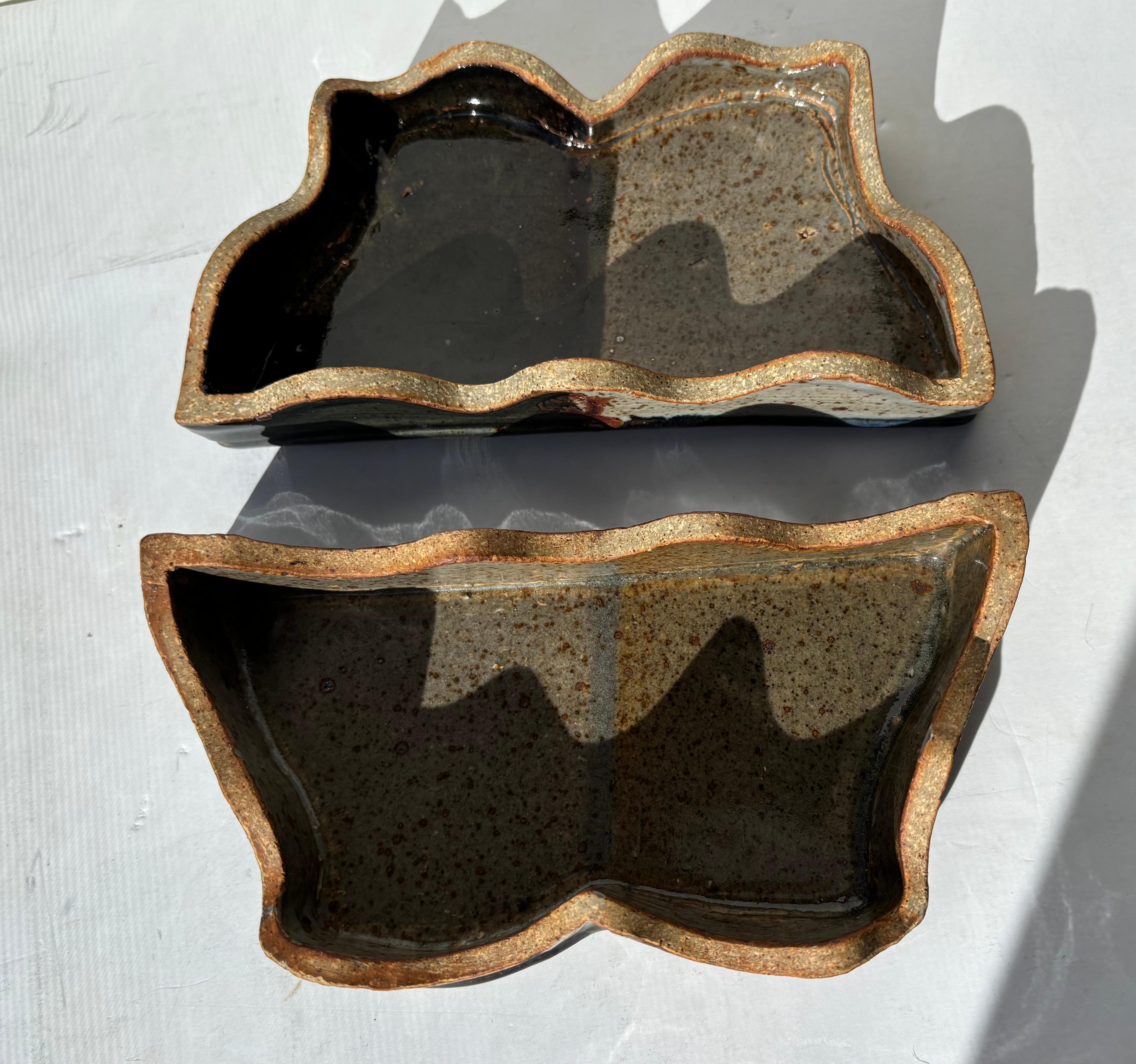 Boîte / bijoute / boîte de table en céramique / grès John Glick, signée Bon état - En vente à Los Angeles, CA