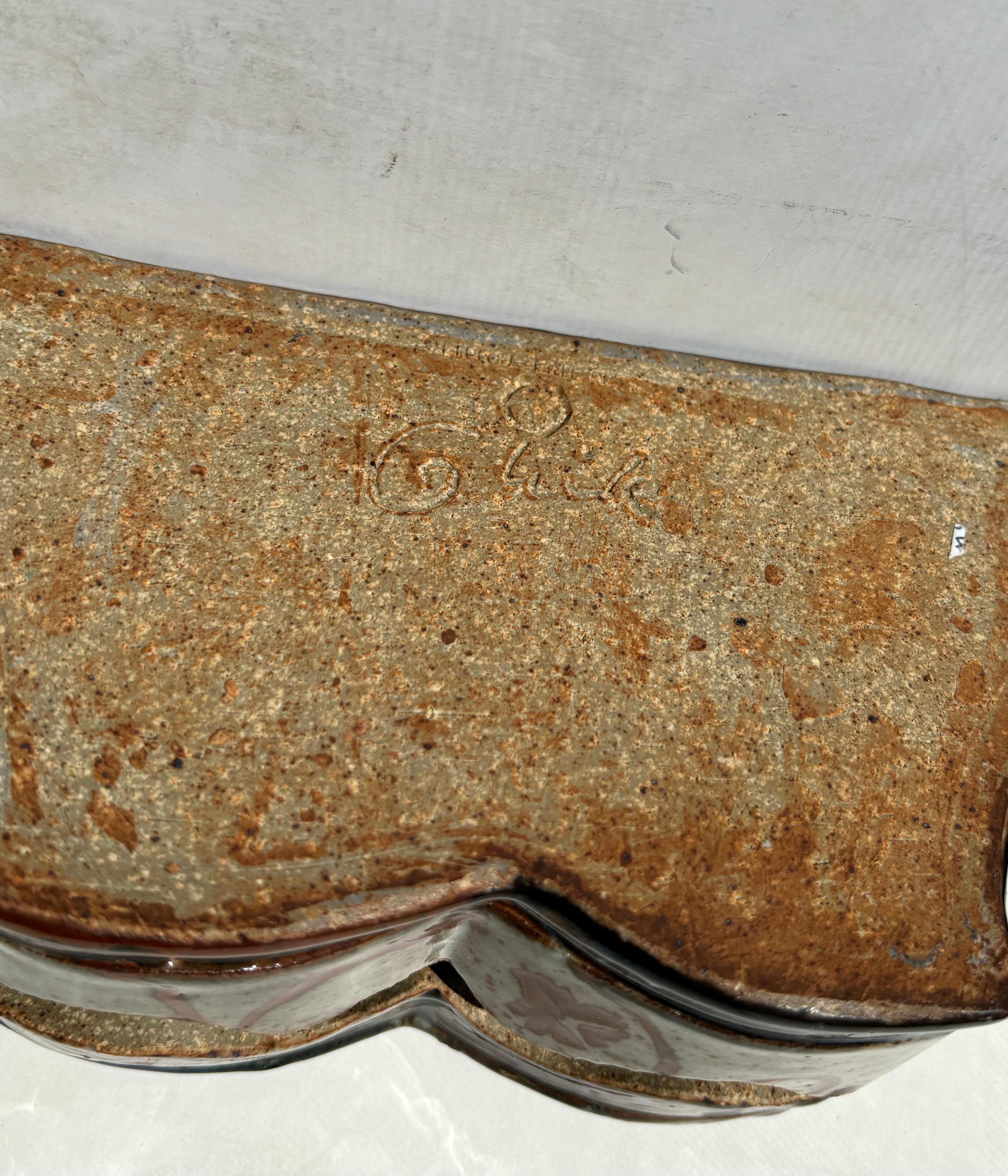 John Glick pottery/stoneware box , jewelry/ table box, signed . In Good Condition For Sale In Los Angeles, CA