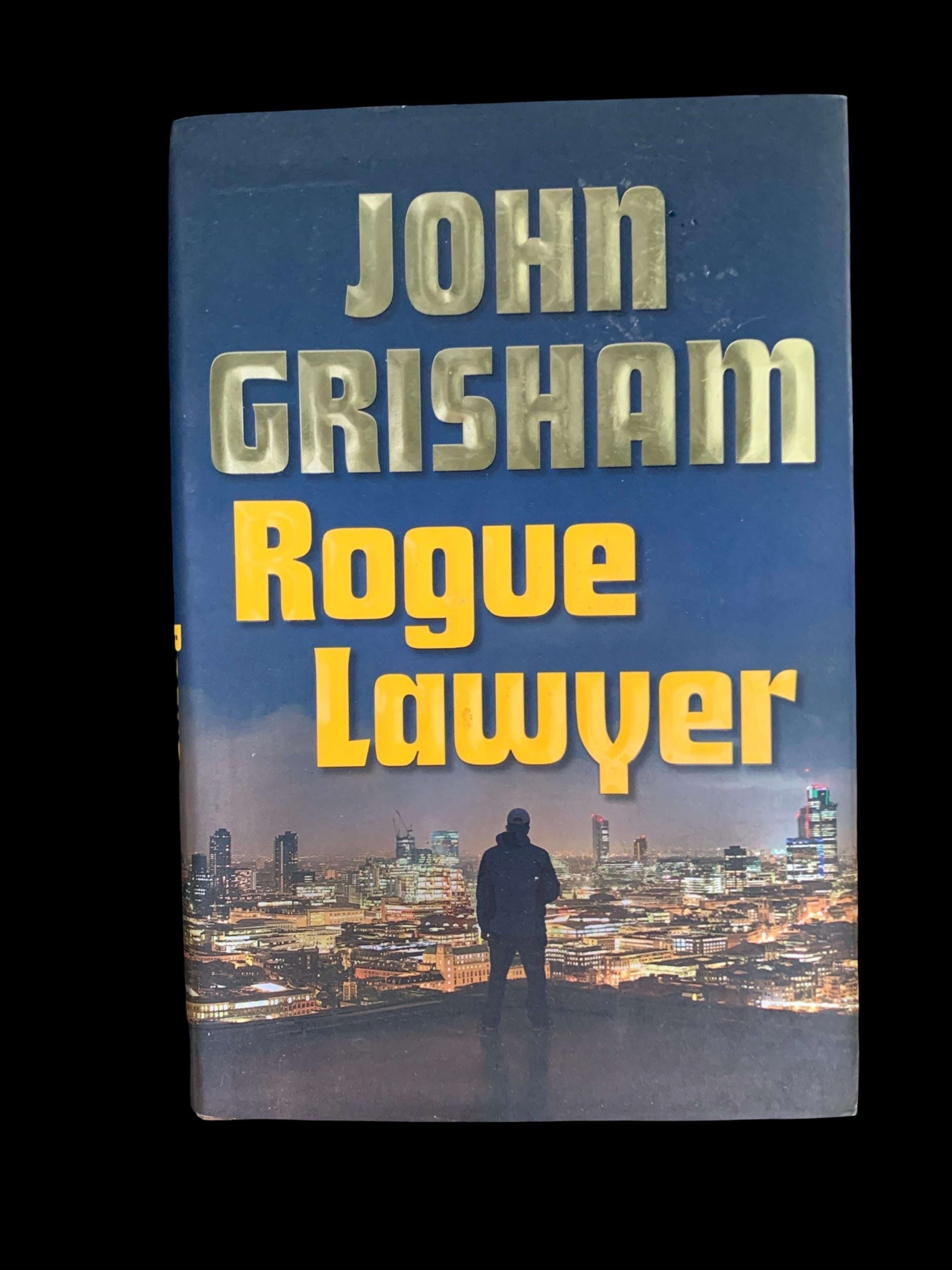 Set di 10 libri rivestiti di John Grisham per la biblioteca/sala multimediale Secondo Set in vendita 9