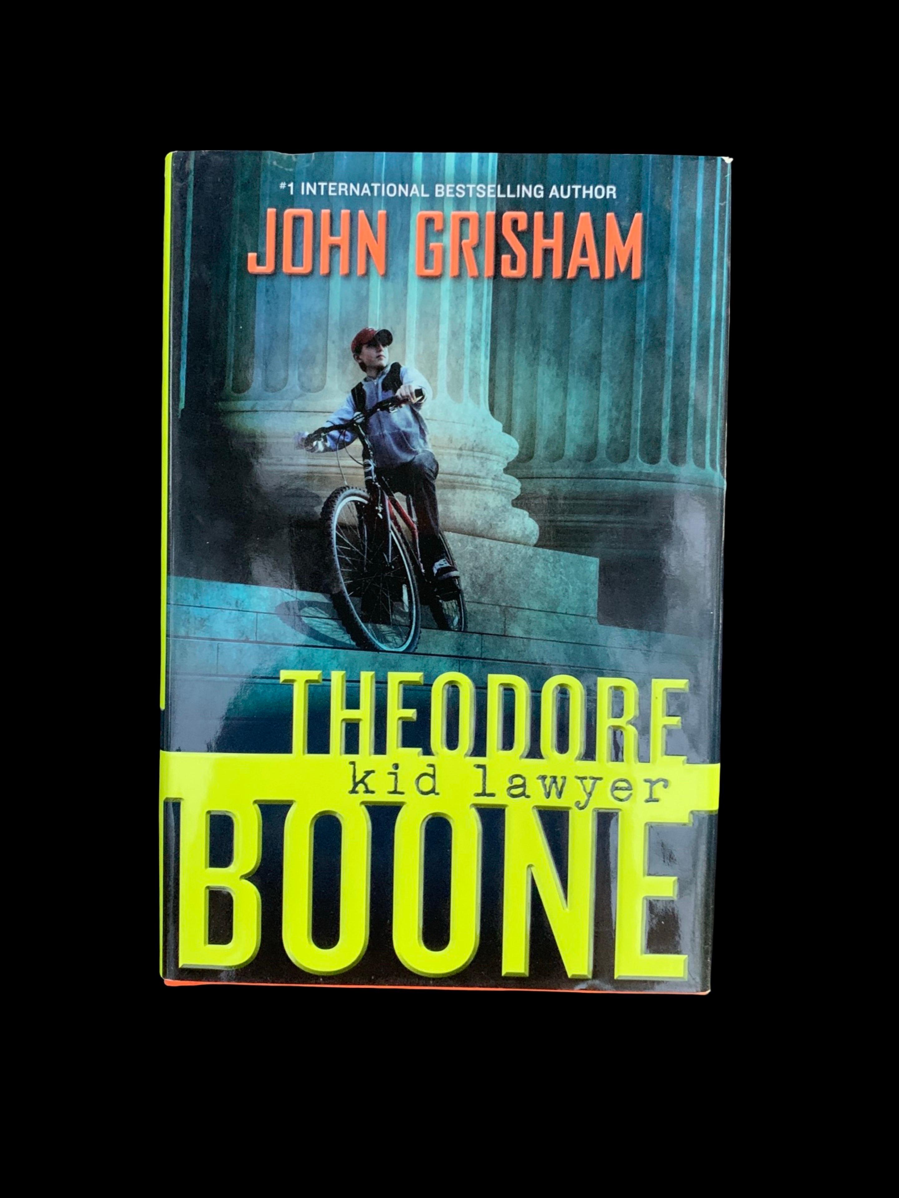 Set di 10 libri rivestiti di John Grisham per la biblioteca/sala multimediale Secondo Set in vendita 2