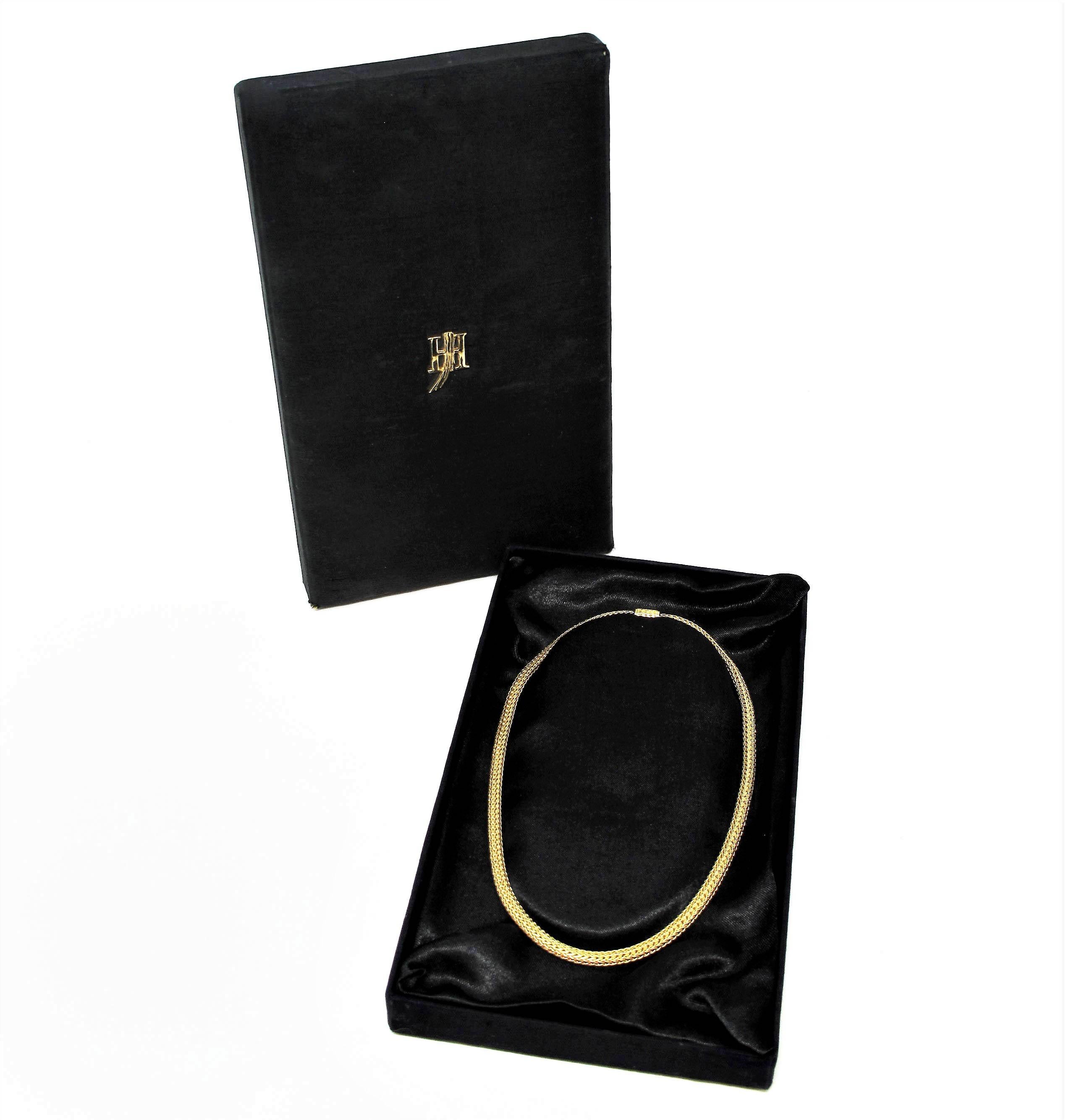 Absolutely timeless 18 karat yellow gold chain necklace from esteemed jewelry designer, John Hardy. With its simple, yet classic style, the possibilities are endless! Layer with other necklaces, enhance with a unique pendant, or simply wear on its