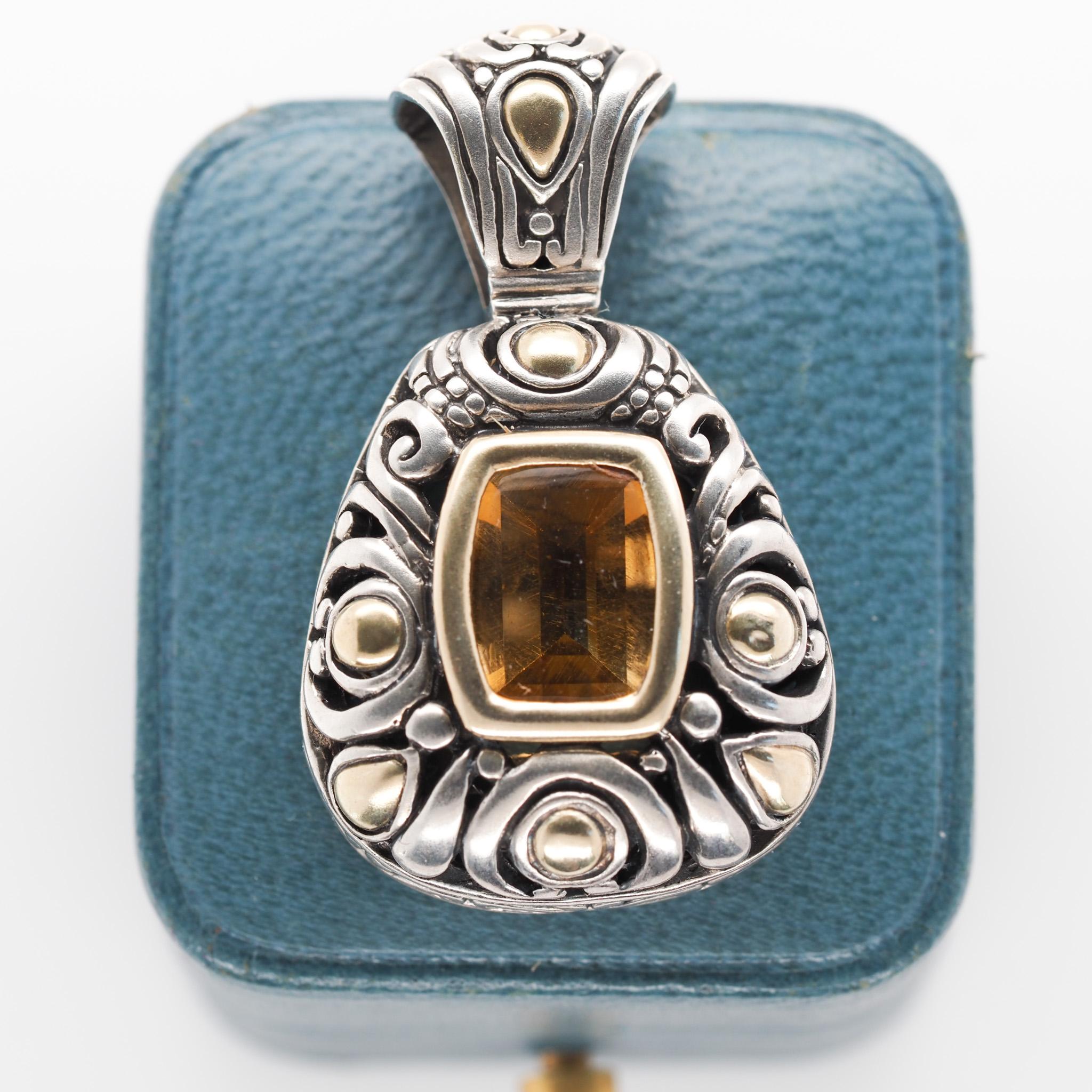 Metal Type: 18K Yellow Gold & Sterling Silver [Hallmarked, and Tested]
Weight: 12.2 grams
Diamond Details:
Measurement: 1.5 inch long
Condition: Excellent