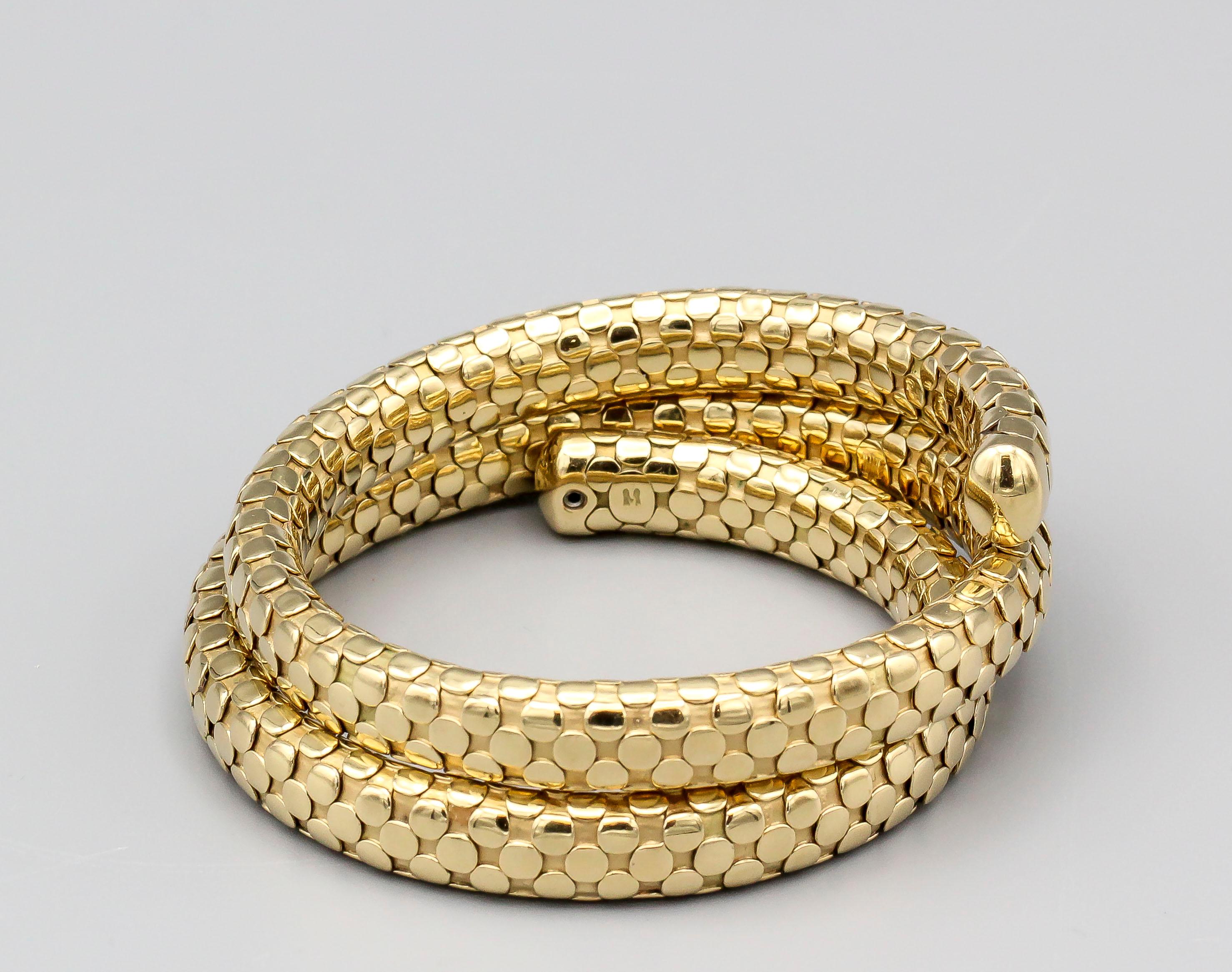 John Hardy 18k Gelbgold gepunktetes Spiral-Armband im Zustand „Gut“ in New York City, NY