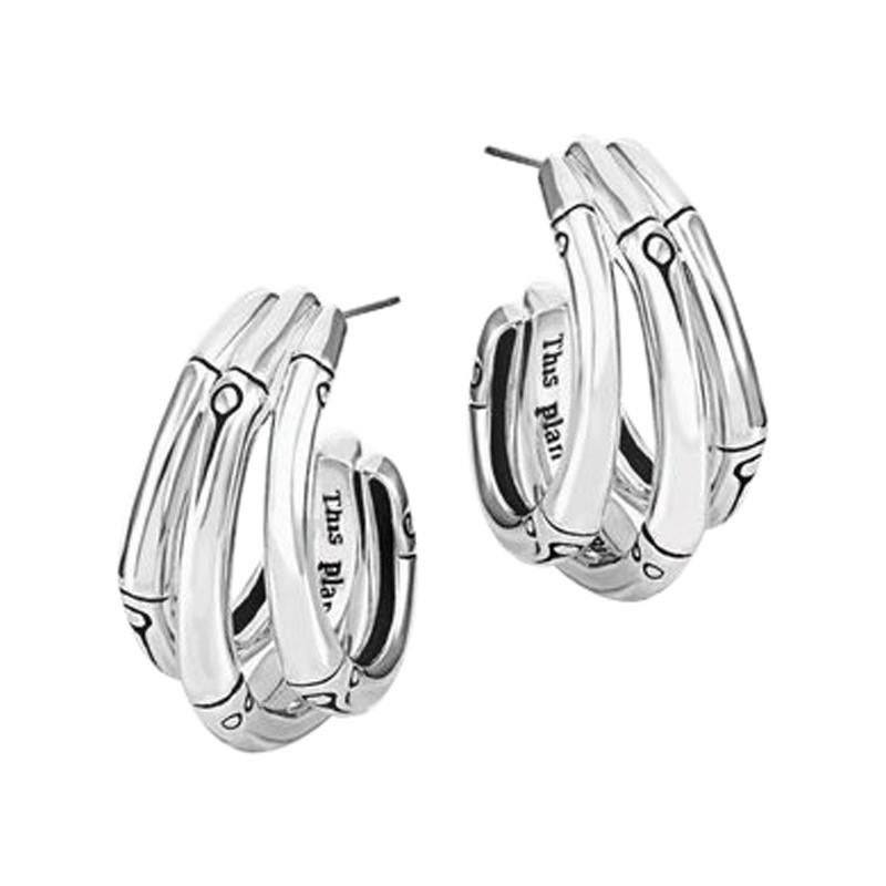 John Hardy, petites boucles d'oreilles en bambou J en forme de petit anneau EB5759 en vente