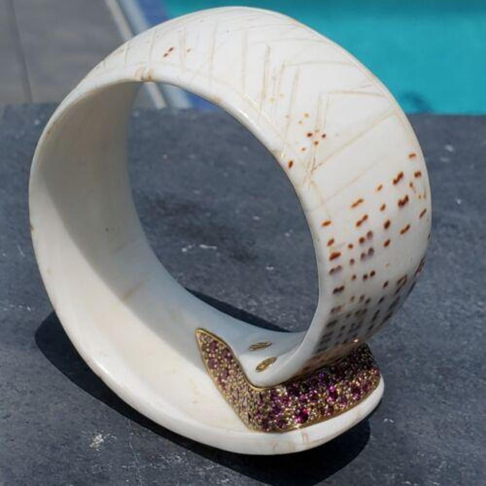 John Hardy Pulsera Brazalete Concha Cinta Oro 18k Diamante Zafiro Guy Bedarida en venta 7