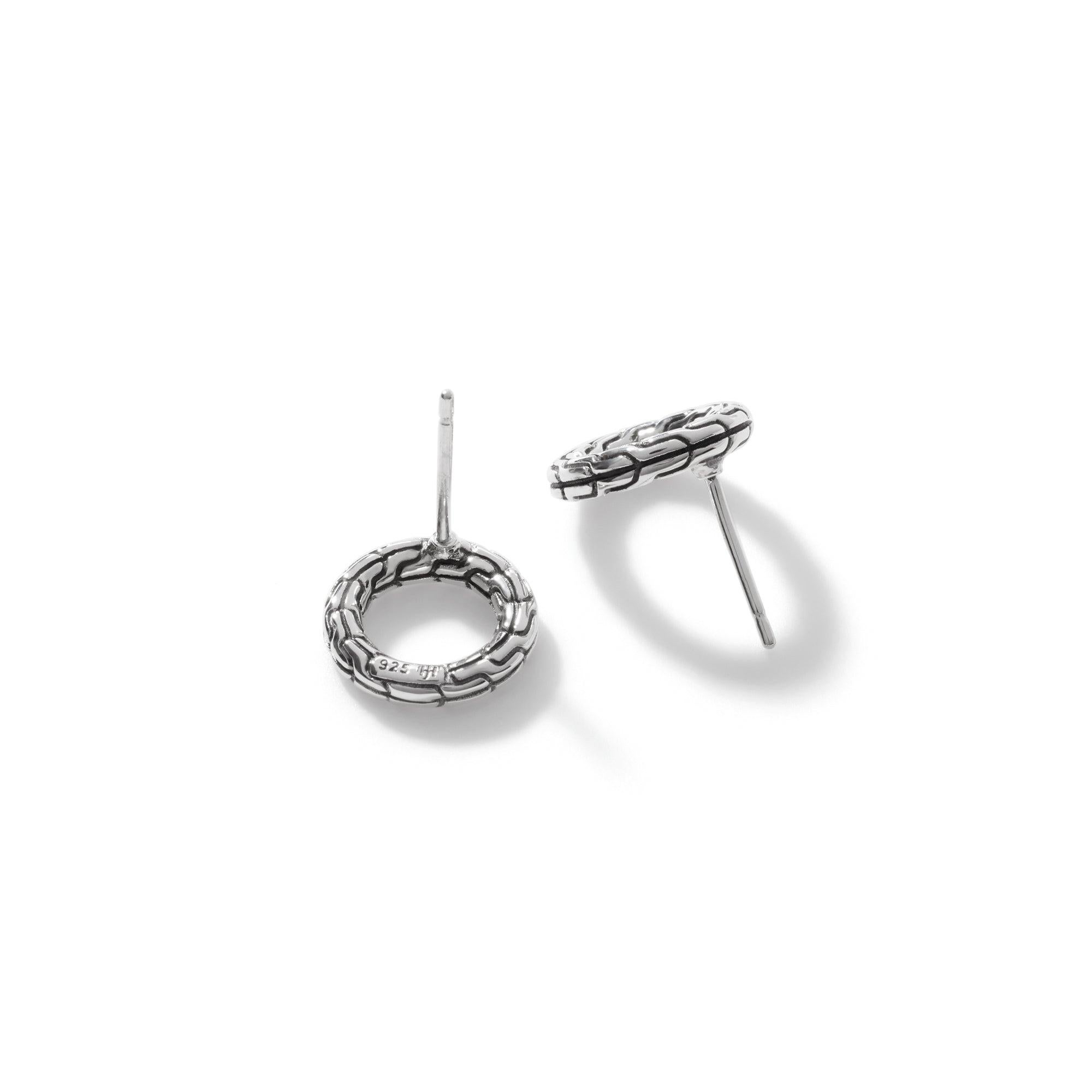 EARRING TYPE: Metal, Stud
MATERIAL: Sterling Silver 925
COLLECTION: Icon
PRODUCT TYPE: Earring
MODEL NUMBER: EB90581
Stud Dimensions: 12.5MM x 12.5MM