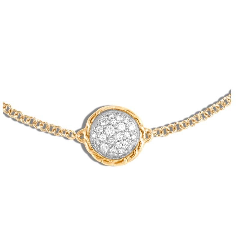 A striking addition to any stack or the start of a new one, this high-shine bracelet is made with our mini Classic Chain in 18K gold. It's adorned with a dynamic round charm featuring brilliant diamonds, a gem associated with purity and love.
18k