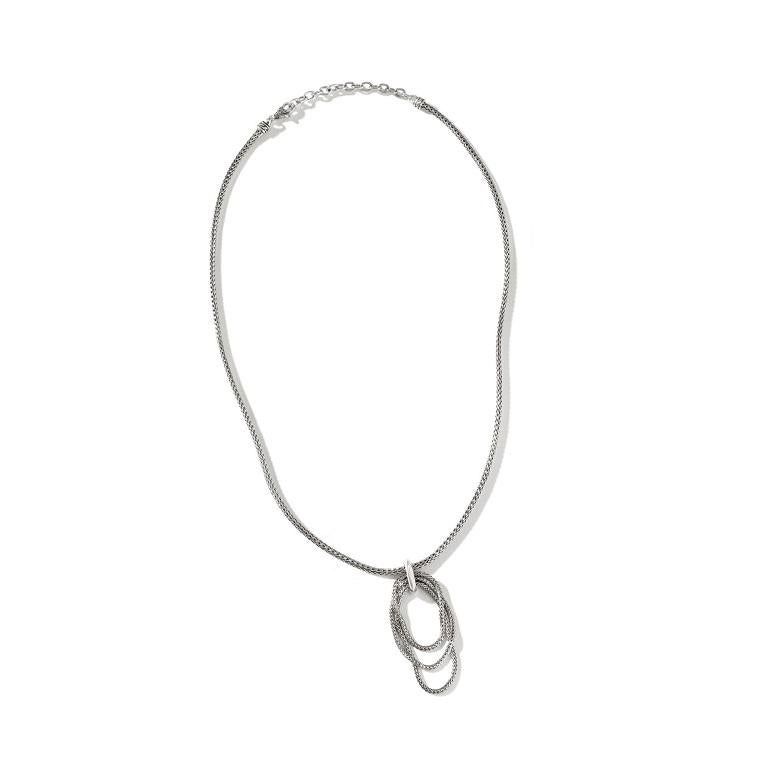 Accentuate your look with this Classic Chain collection pendant necklace by John Hardy in a polished sterling silver. Elevating a traditional necklace with an additional 2.5mm mini chain detailing for an extra pop of style. Designed to adjust 18
