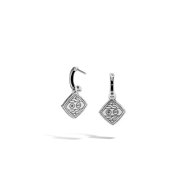 Stylish drop earrings from the Classic Chain collection showcasing square turquoise stones bordered by the classic chain motif crafted in sterling silver.

Color: Silver-tone
Earring: 1 Band
Material: Sterling Silver
Metal Stamp: 925-Sterling
Stone: