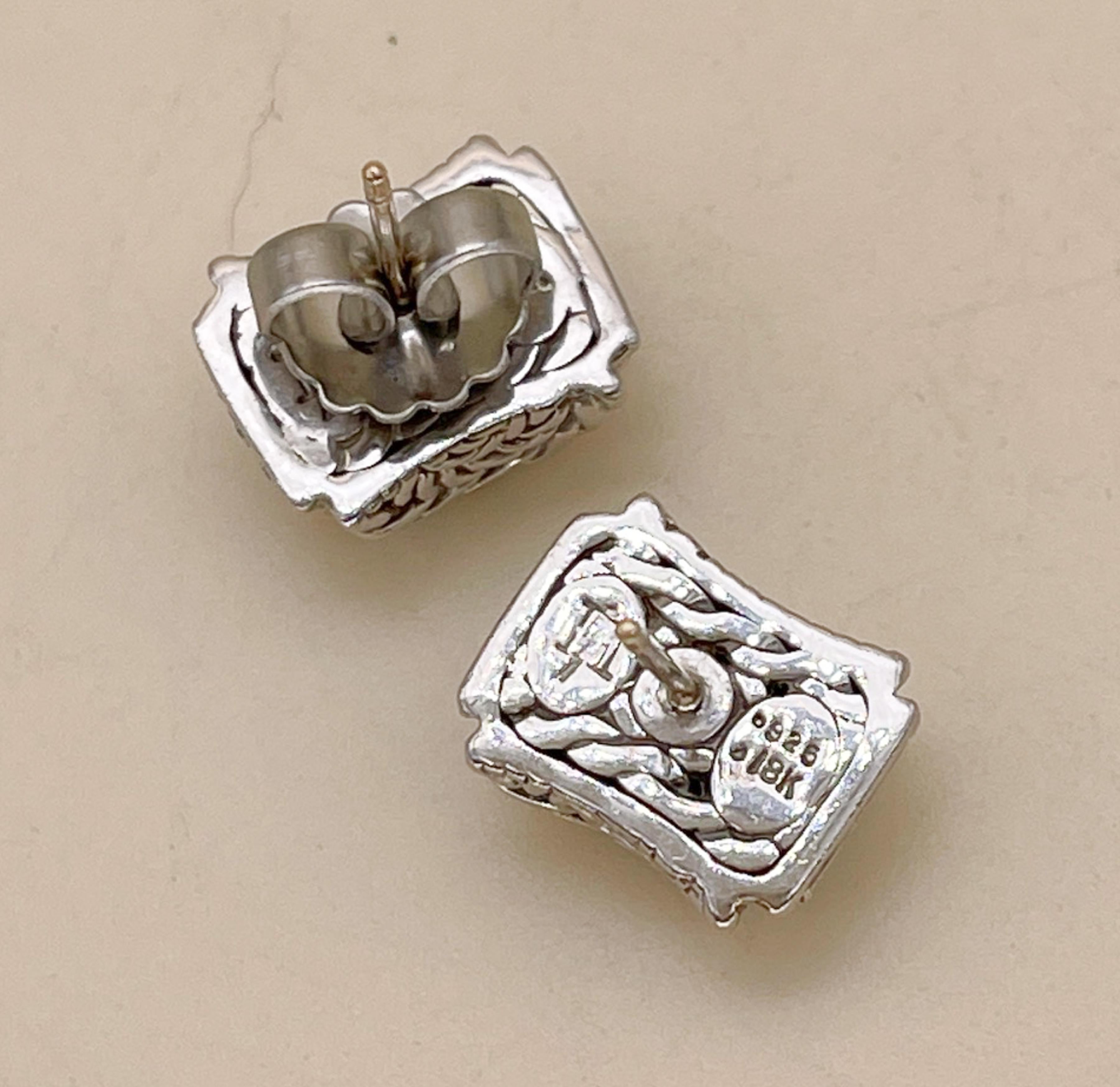 John Hardy kuppelförmige Kettenglied-Diamant-Ohrringe (Brillantschliff) im Angebot