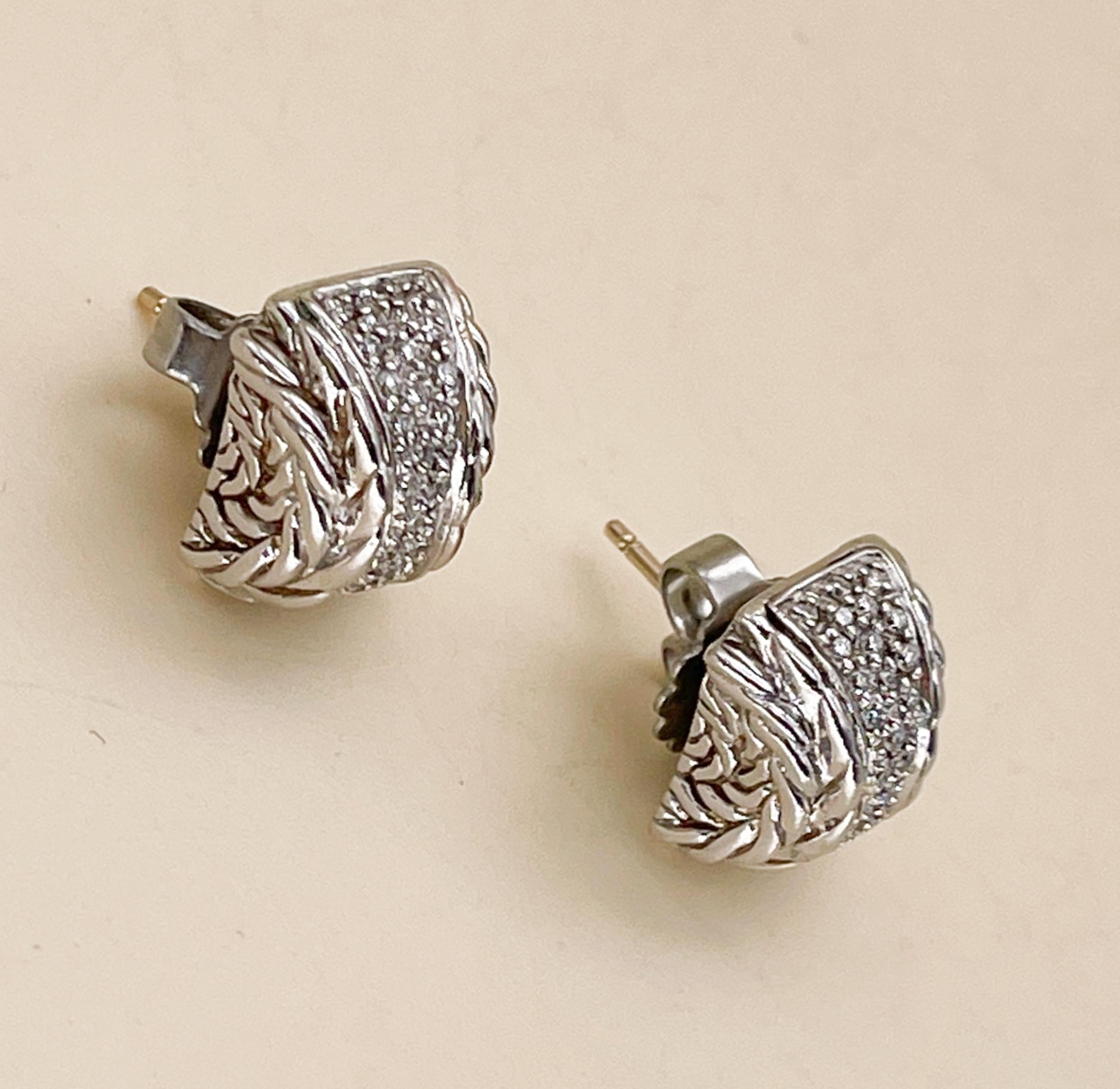John Hardy kuppelförmige Kettenglied-Diamant-Ohrringe im Angebot 1