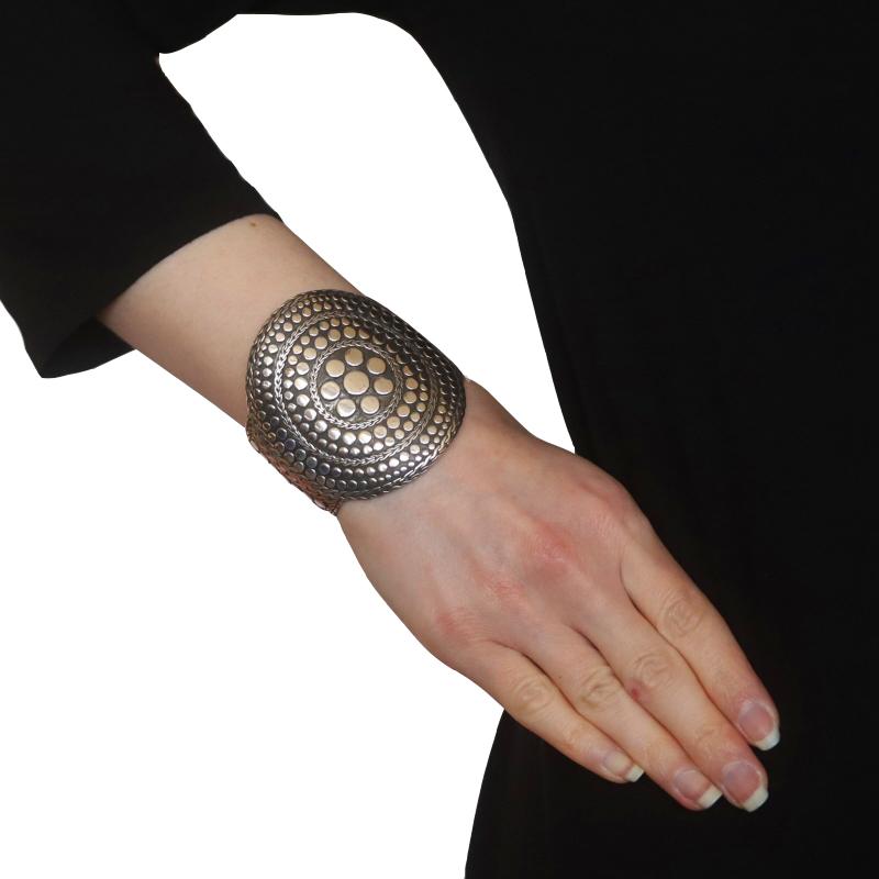 John Hardy gepunktetes Manschettenarmband mit Scharnier 6